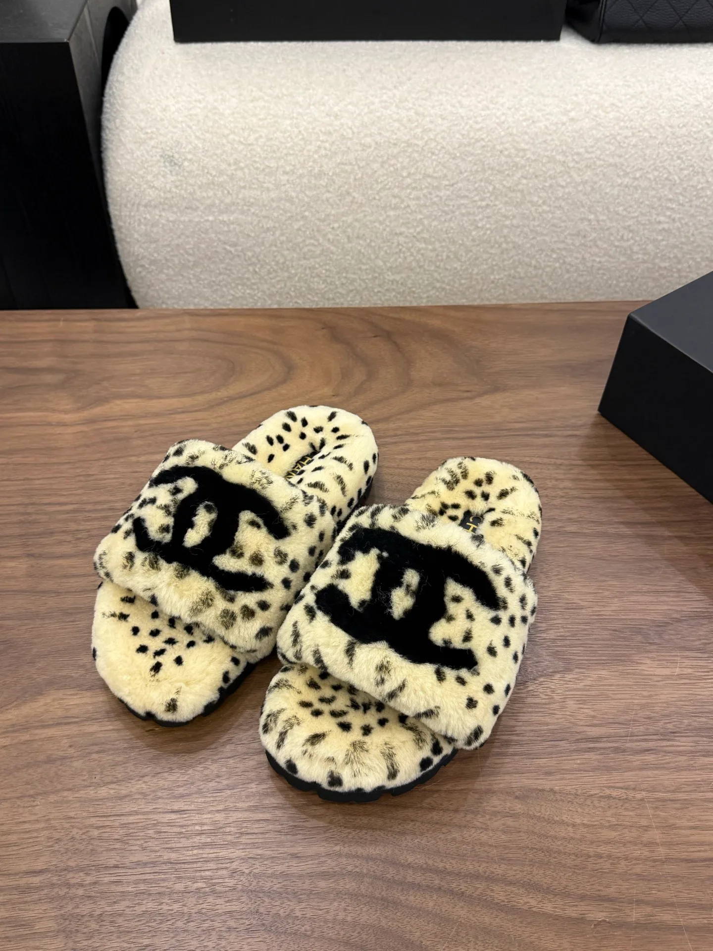 Women's Slippers CHANEL 18223640