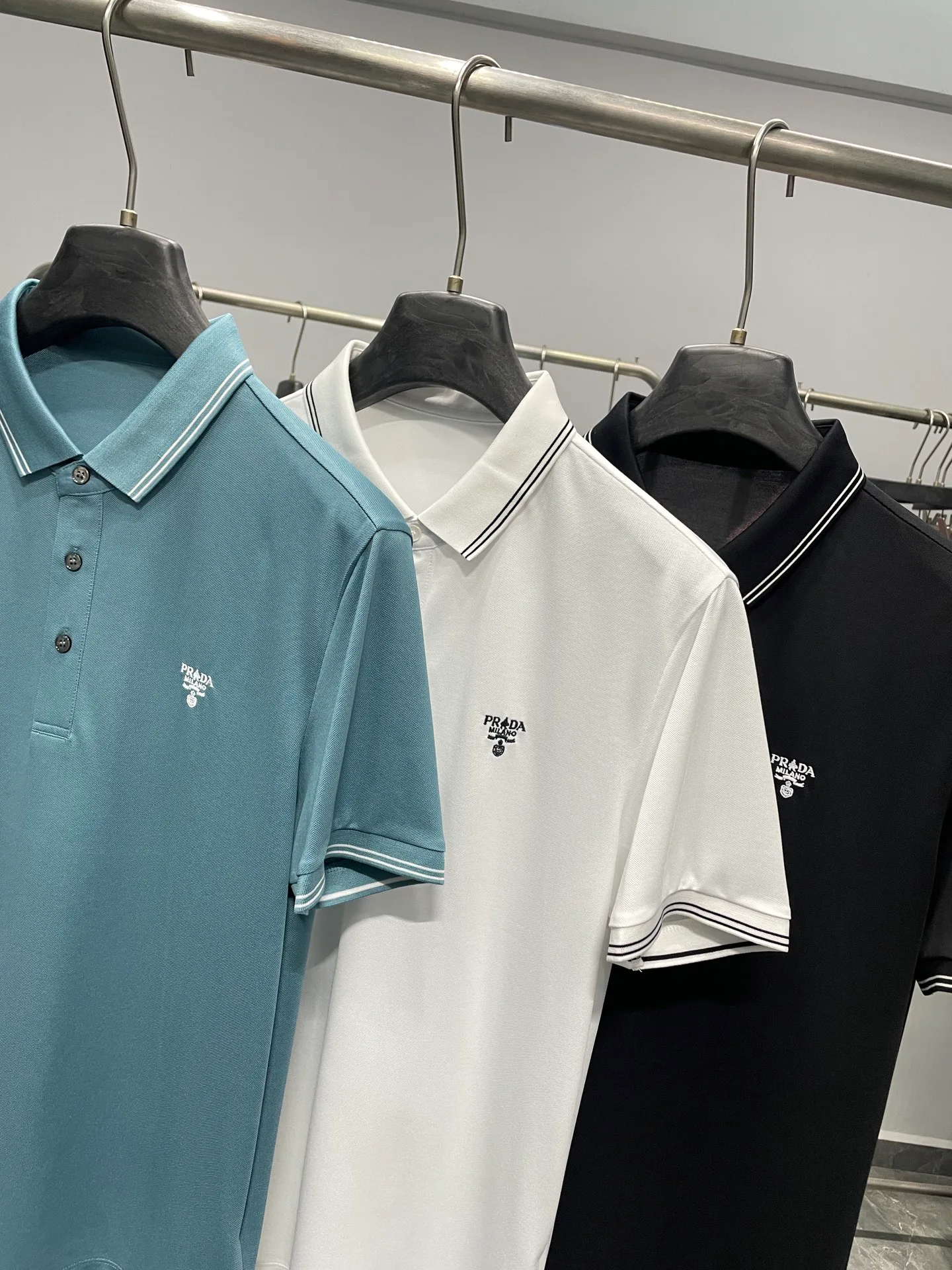 Men's Shirts PRADA 17371139