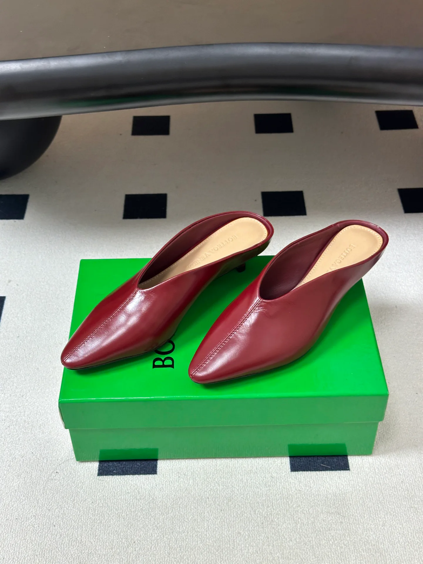Women's Mules And Clogs BOTTEGA VENETA 18049552