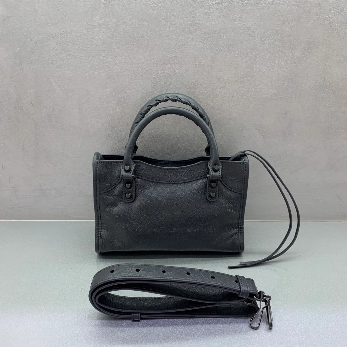 Women's Classic Handbags BALENCIAGA 18136152