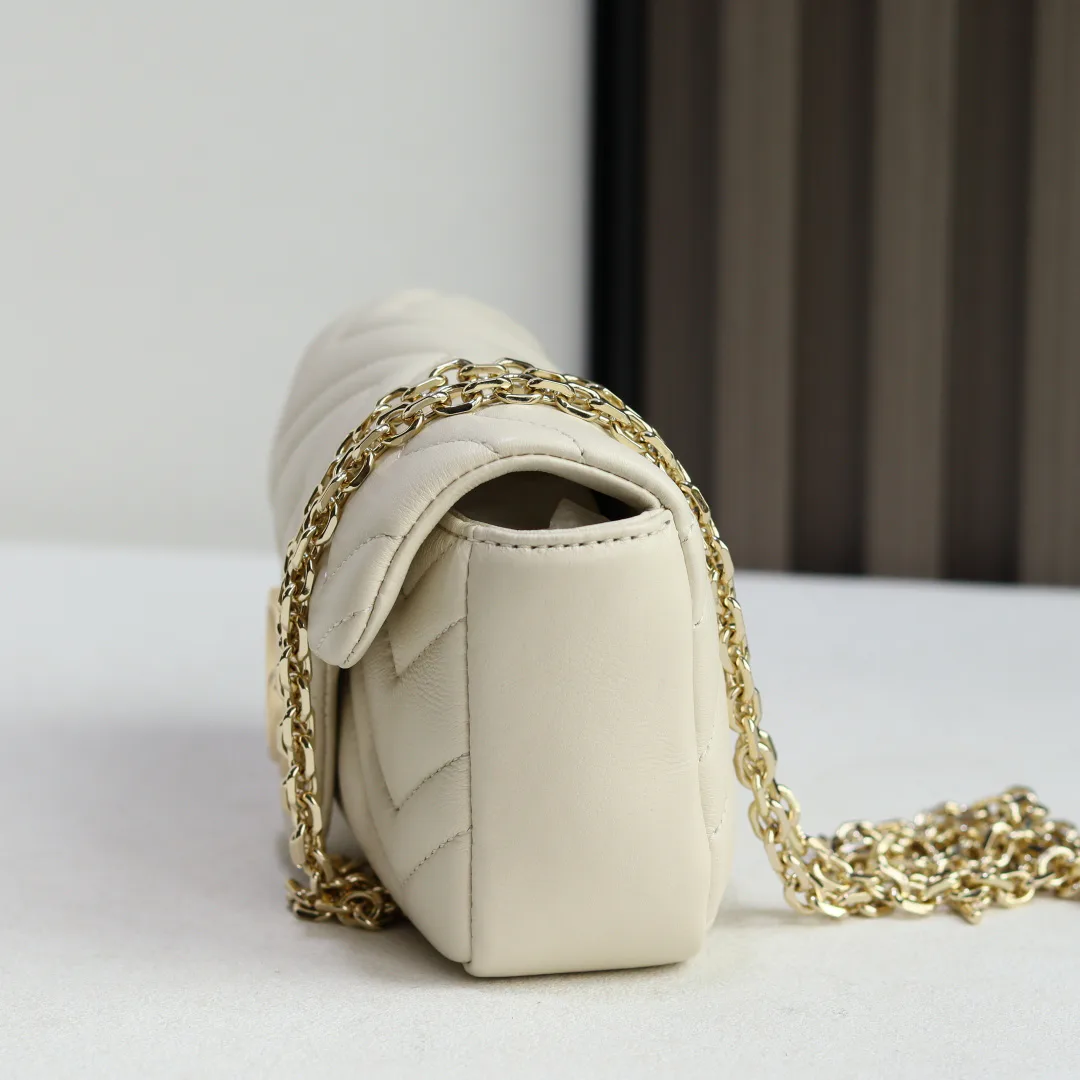 Women's Classic Handbags GUCCI 17948079