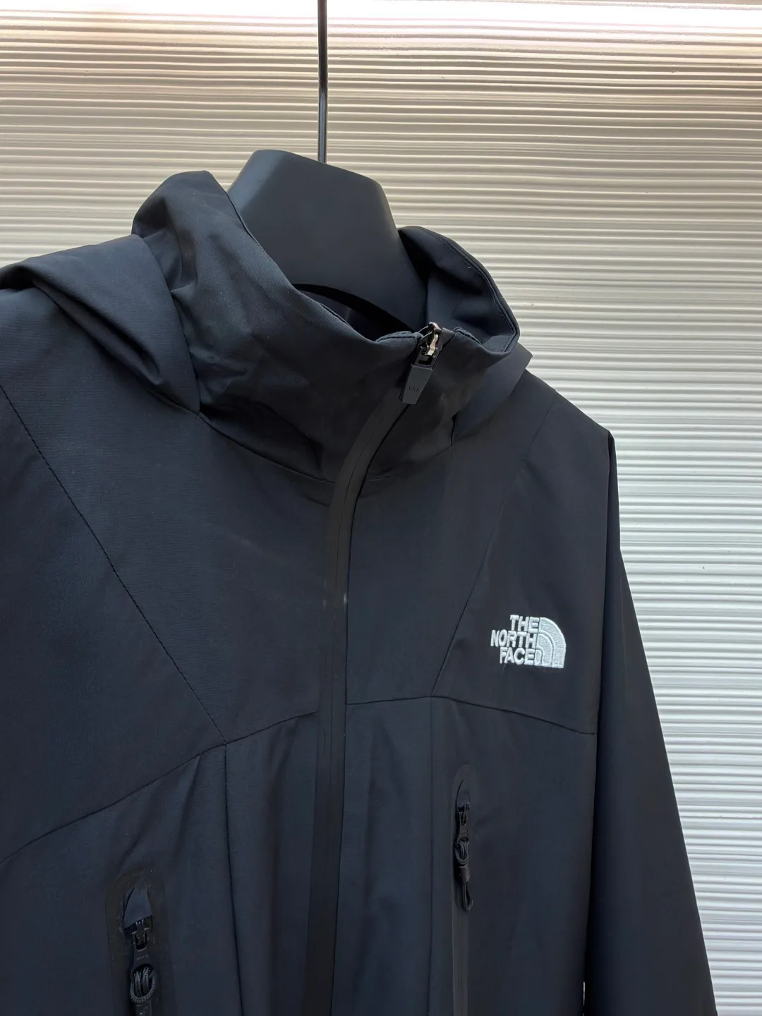 Men's Jackets And Down Jackets THE NORTH FACE 18153628