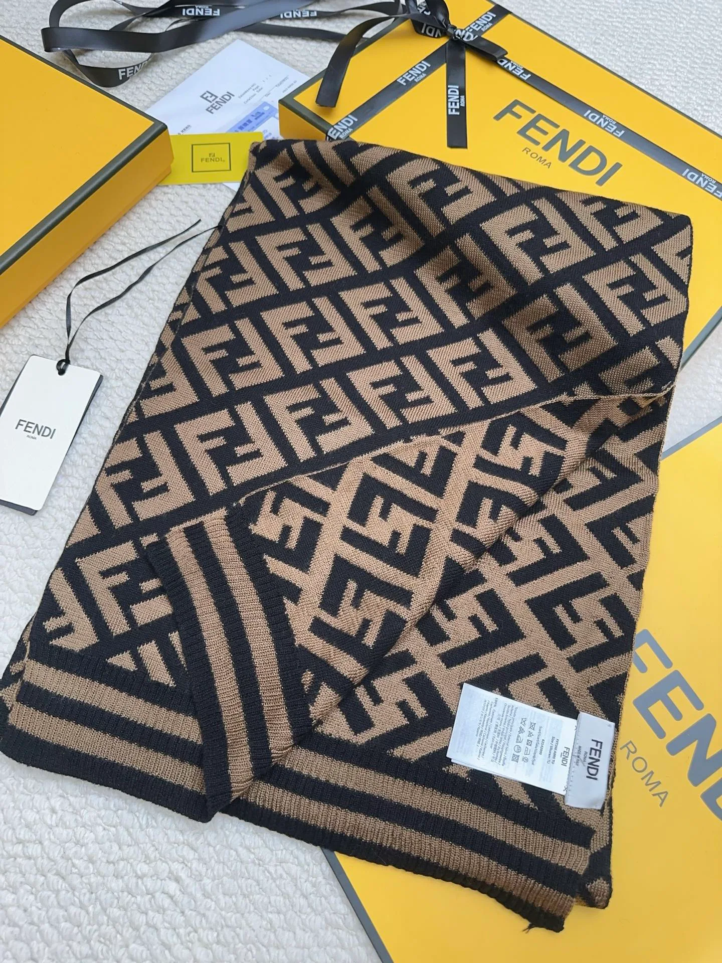 Scarves FENDI 18275097