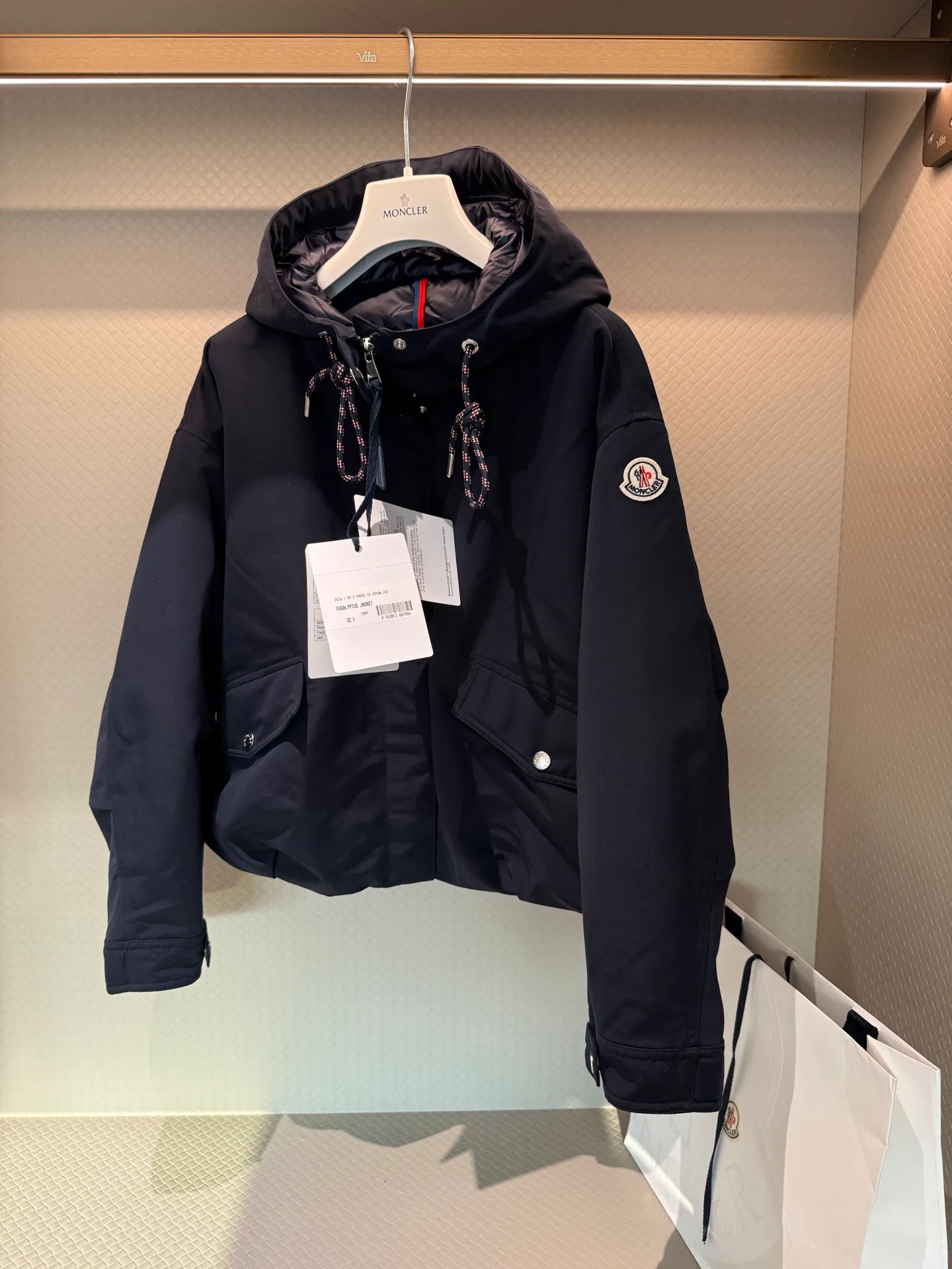Women's Jackets And Down Jackets MONCLER 17952952