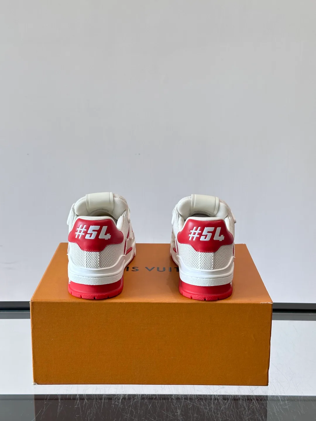 Men's Sneakers LOUIS VUITTON 17498031