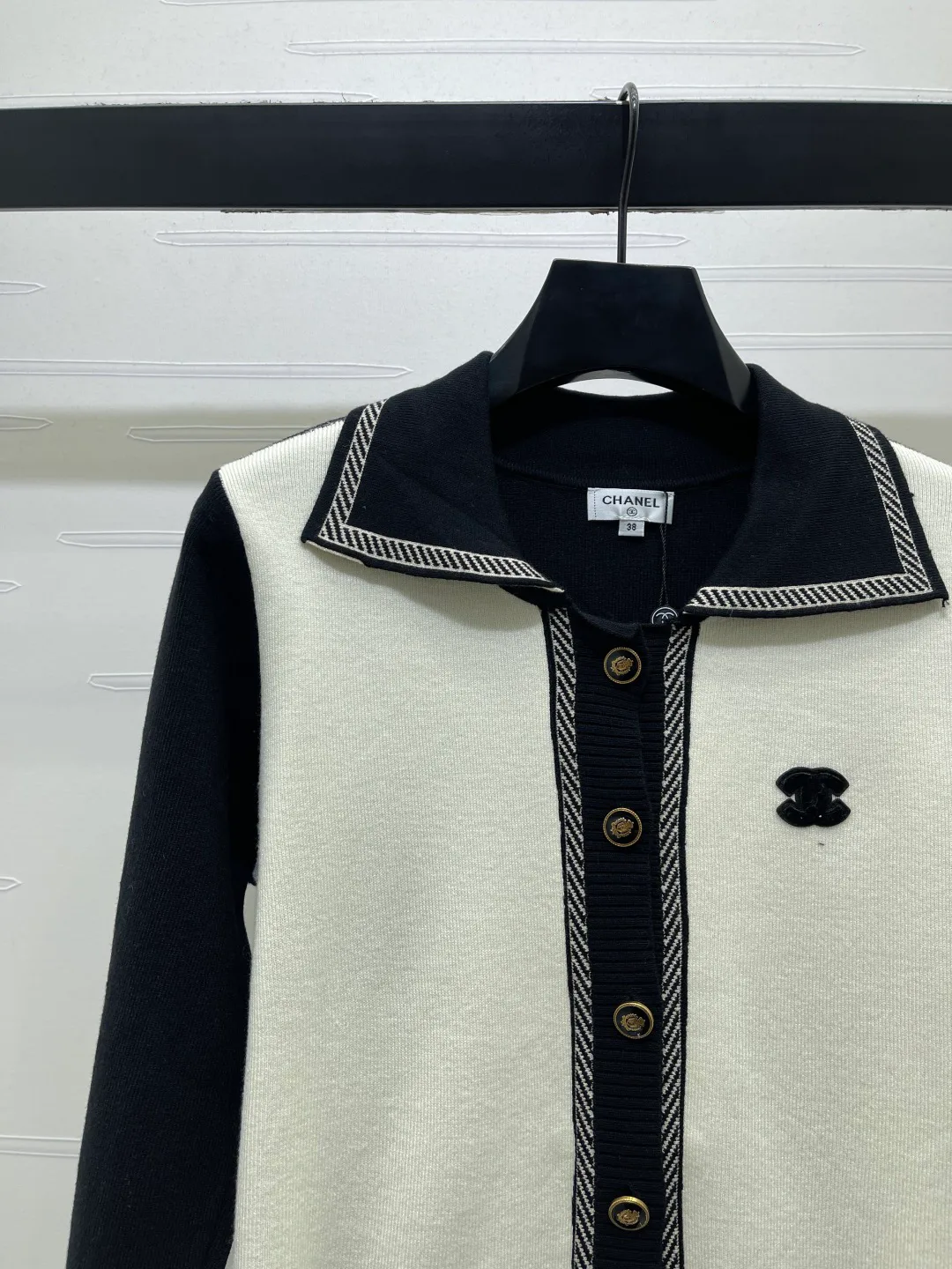 Women's Jumpers And Sweaters CHANEL 18234183