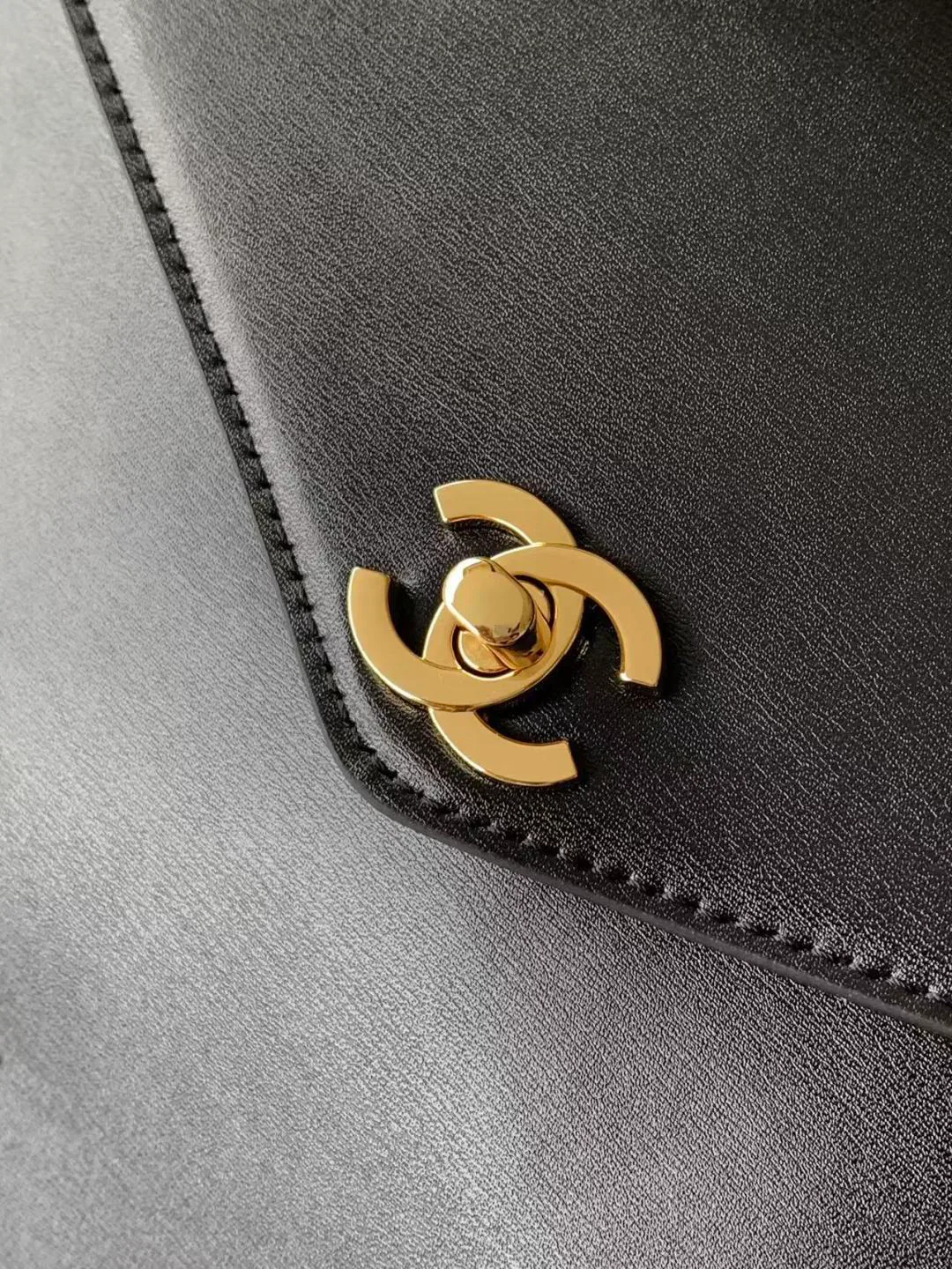 Women's Classic Handbags CHANEL 18057811