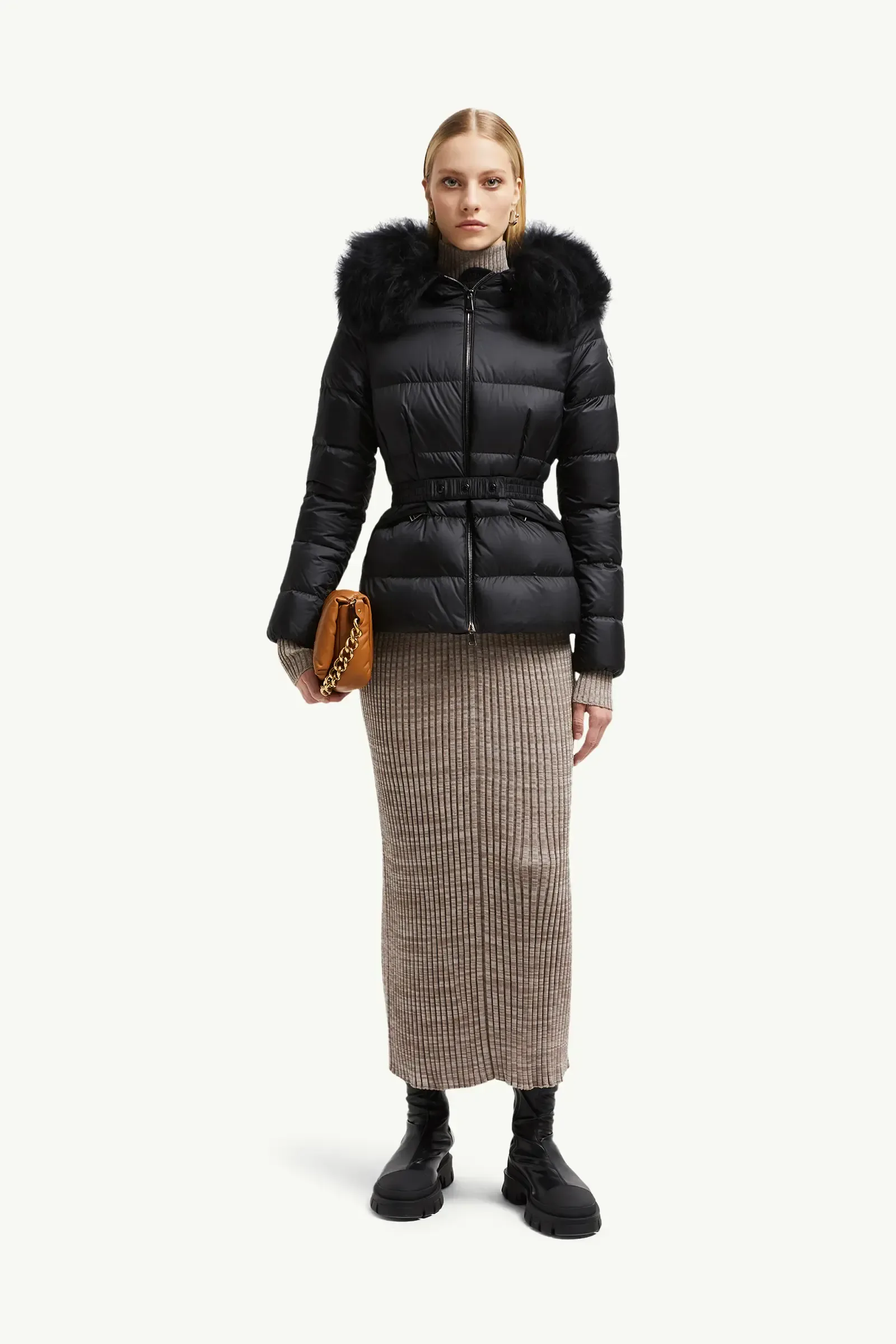 Women's Jackets And Down Jackets MONCLER 18486558