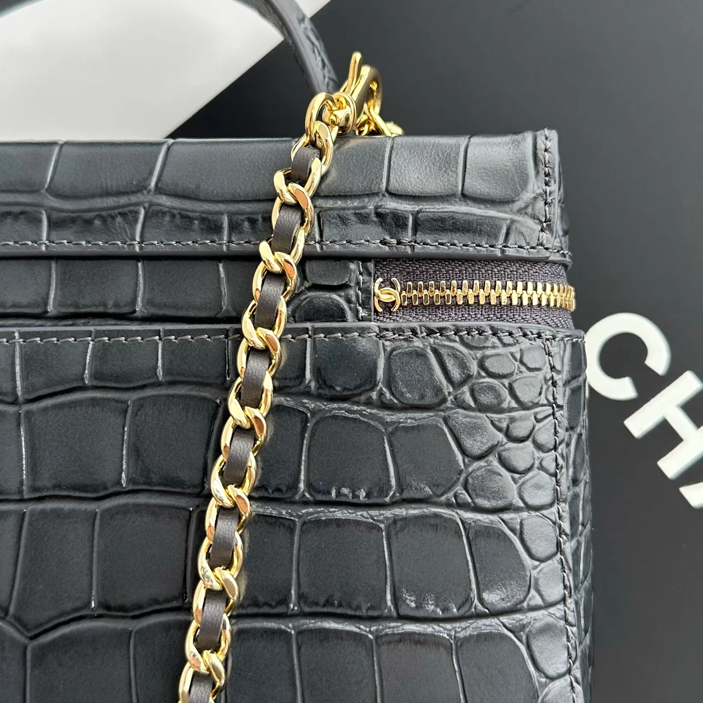 Women's Classic Handbags CHANEL 17827600