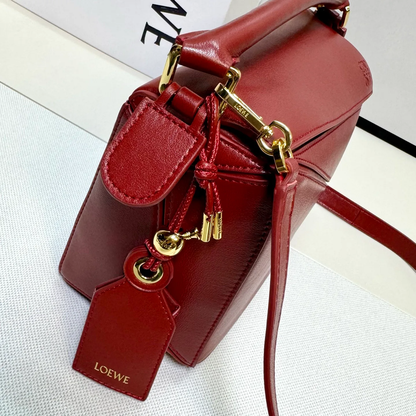 Women's Classic Handbags LOEWE 17270380