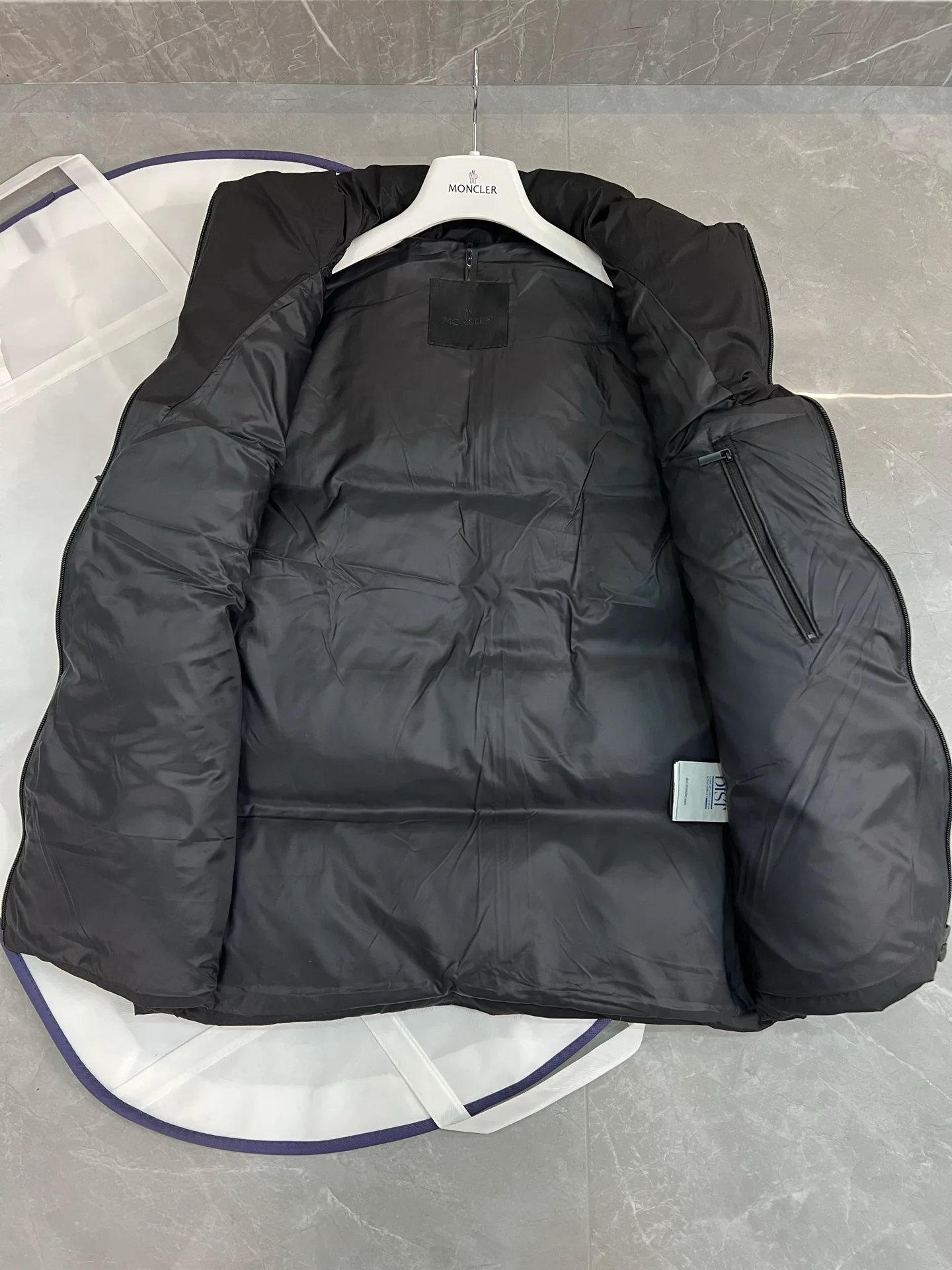 Жилеты Мужские Moncler 18599867