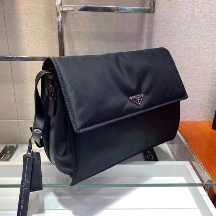 Women's Shoulder Bags PRADA 18323104