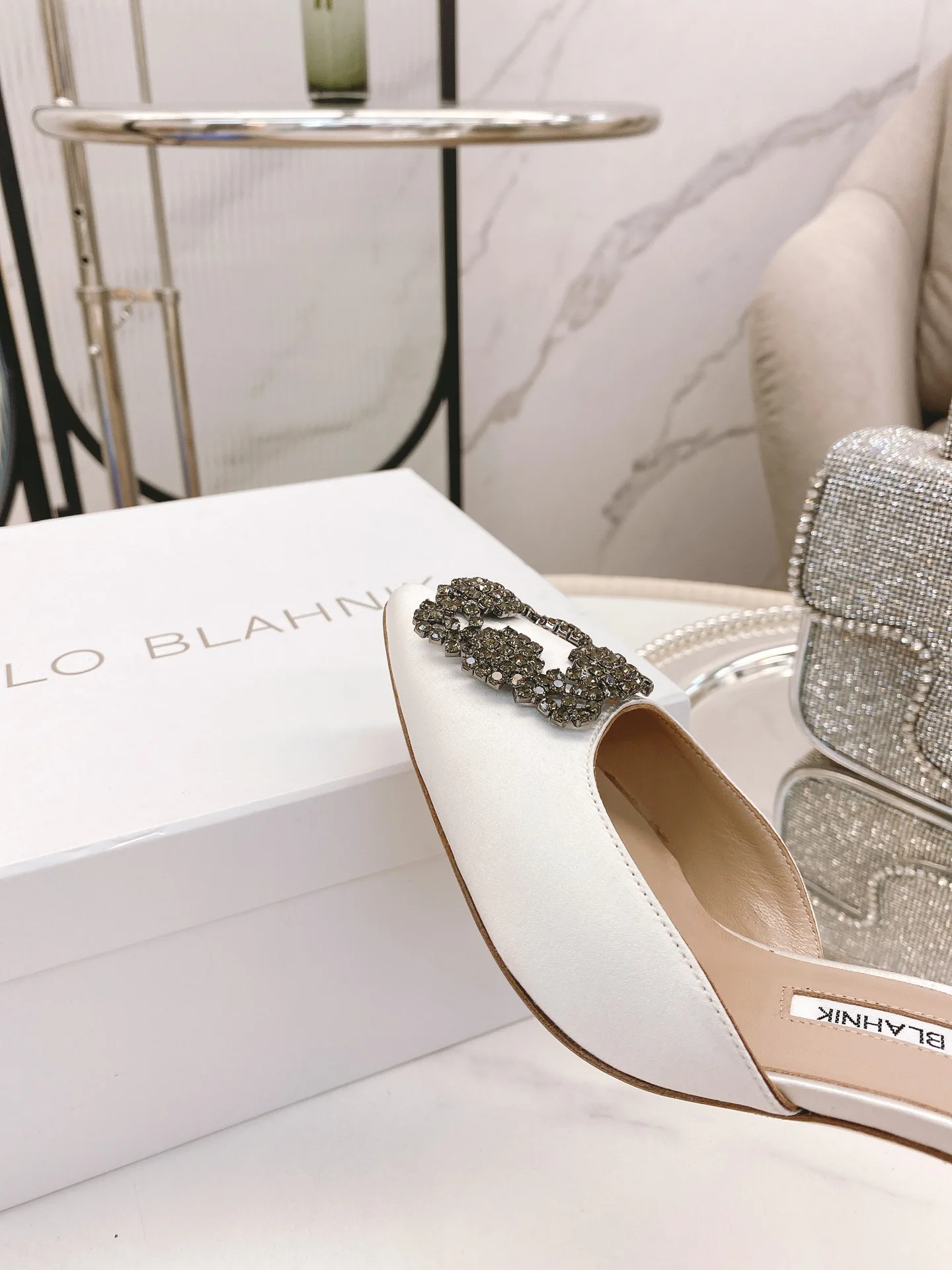 Women's Heels MANOLO BLAHNIK 18482412