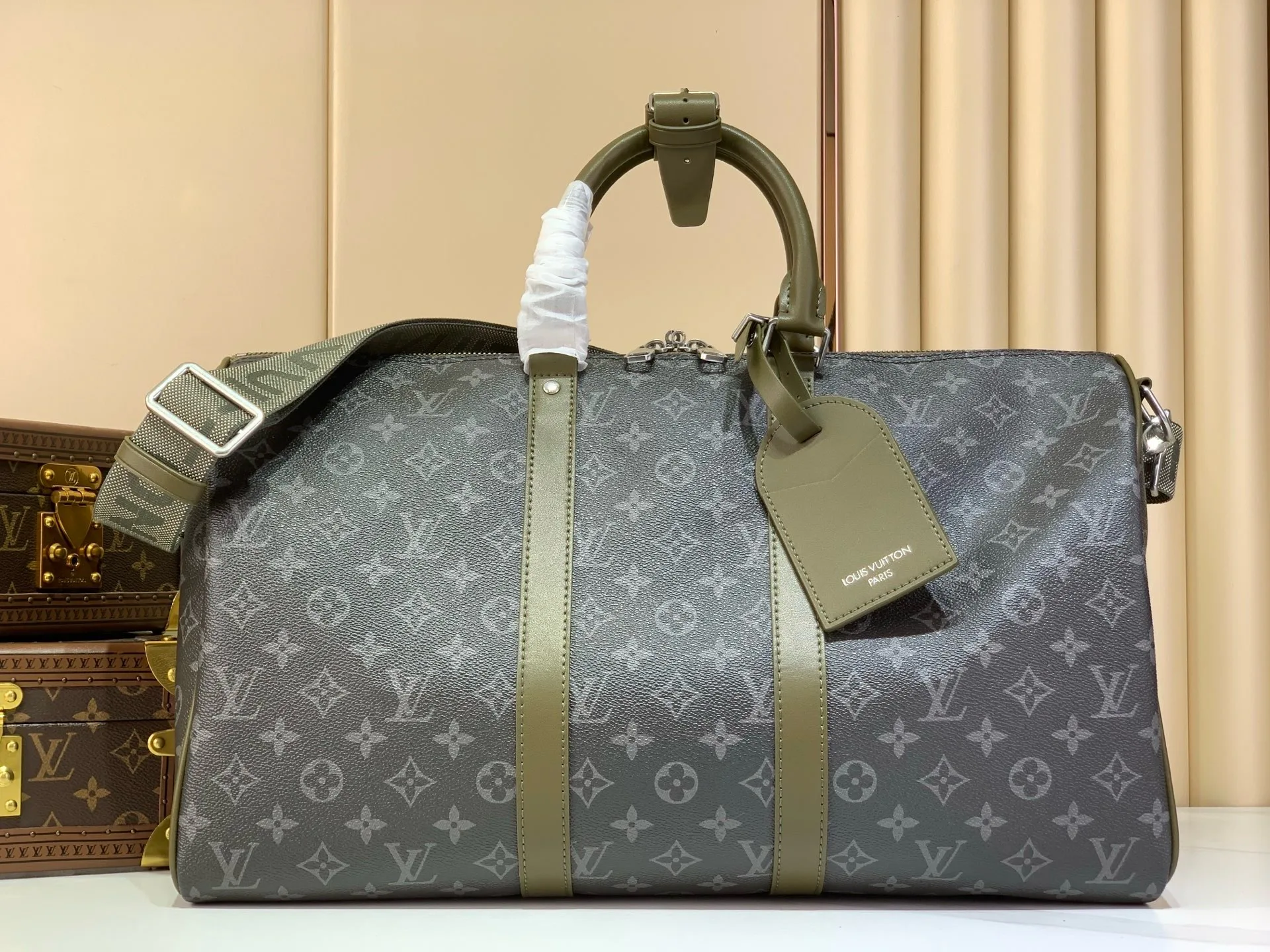 Women's Travel Bags LOUIS VUITTON 17499391