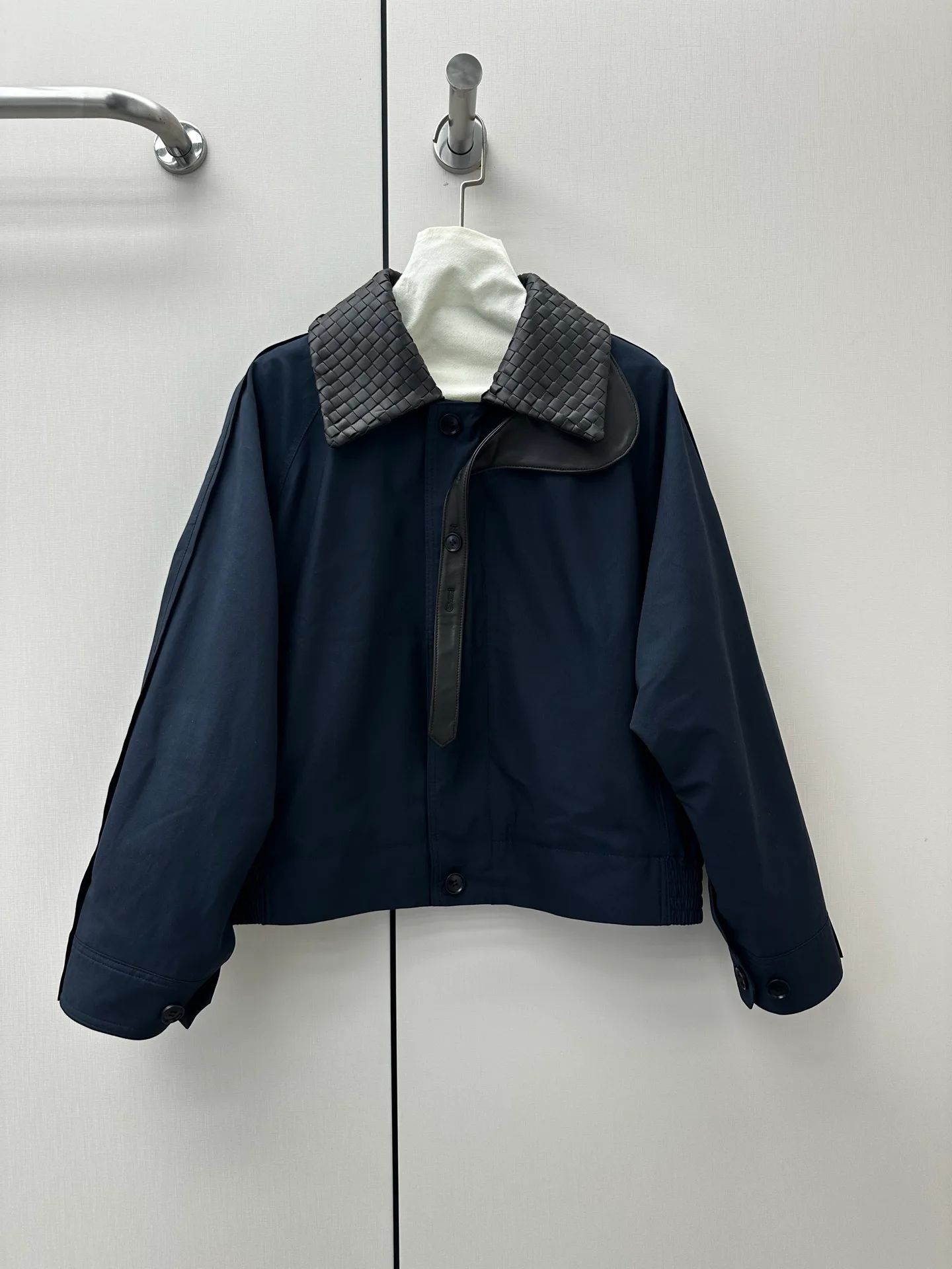 Women's Leather Jackets And Sheepskin Coats BOTTEGA VENETA 17417238