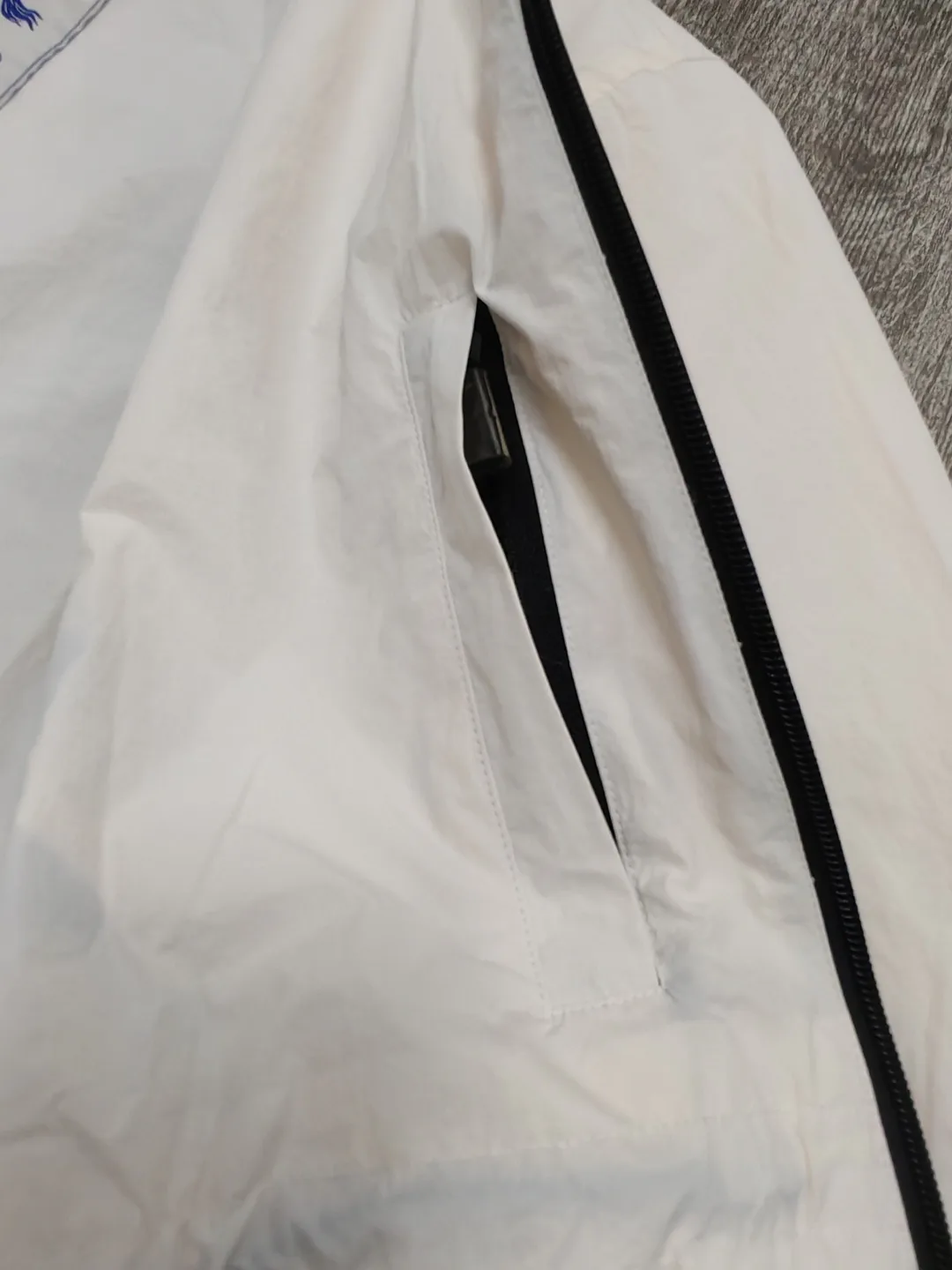 Women's Jackets And Down Jackets BURBERRY 17998520