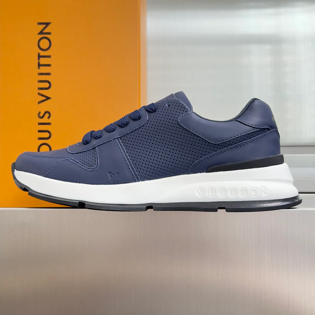 Men's Sneakers LOUIS VUITTON 17950792