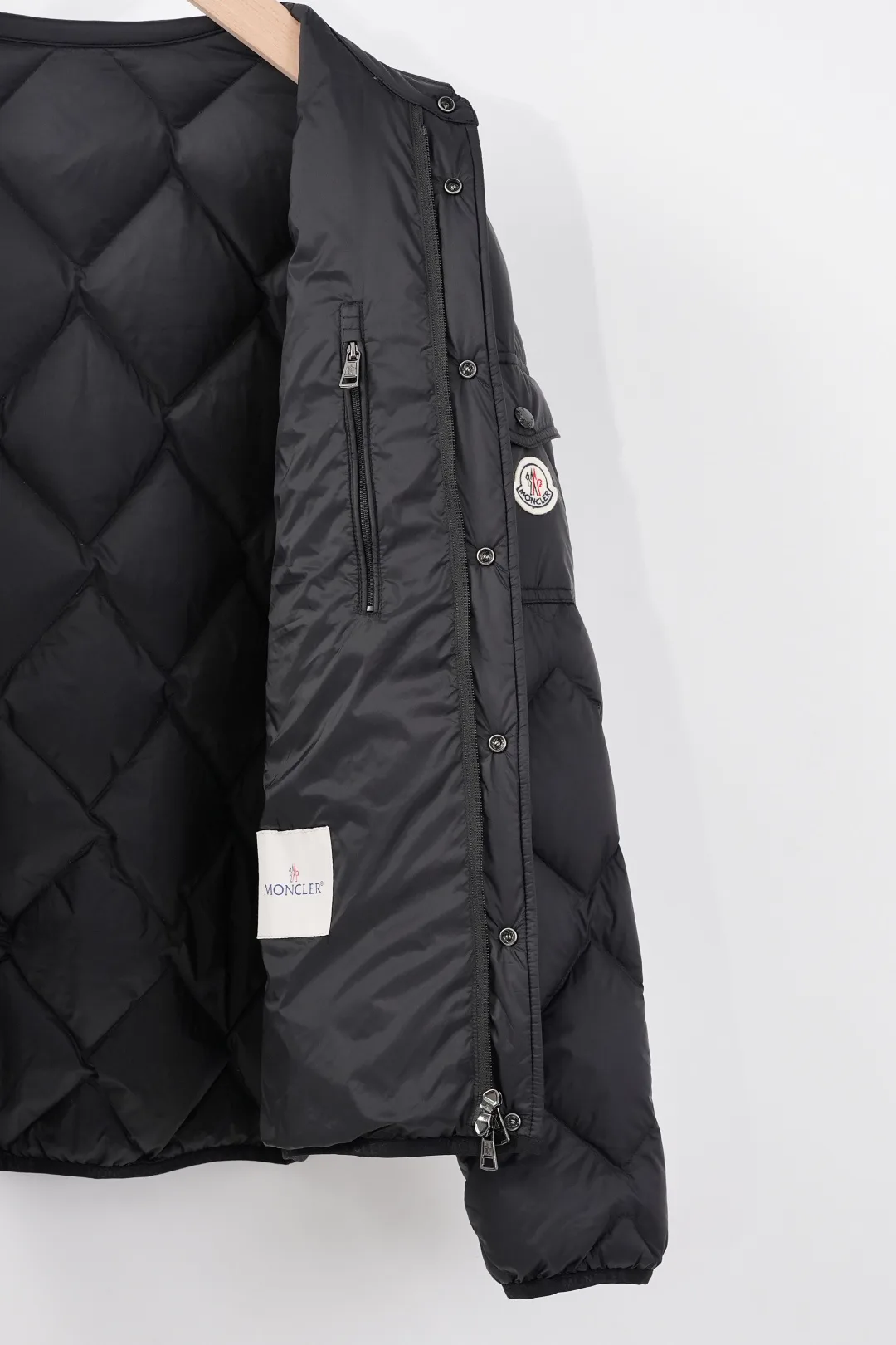 Men's Jackets And Down Jackets MONCLER 18507091