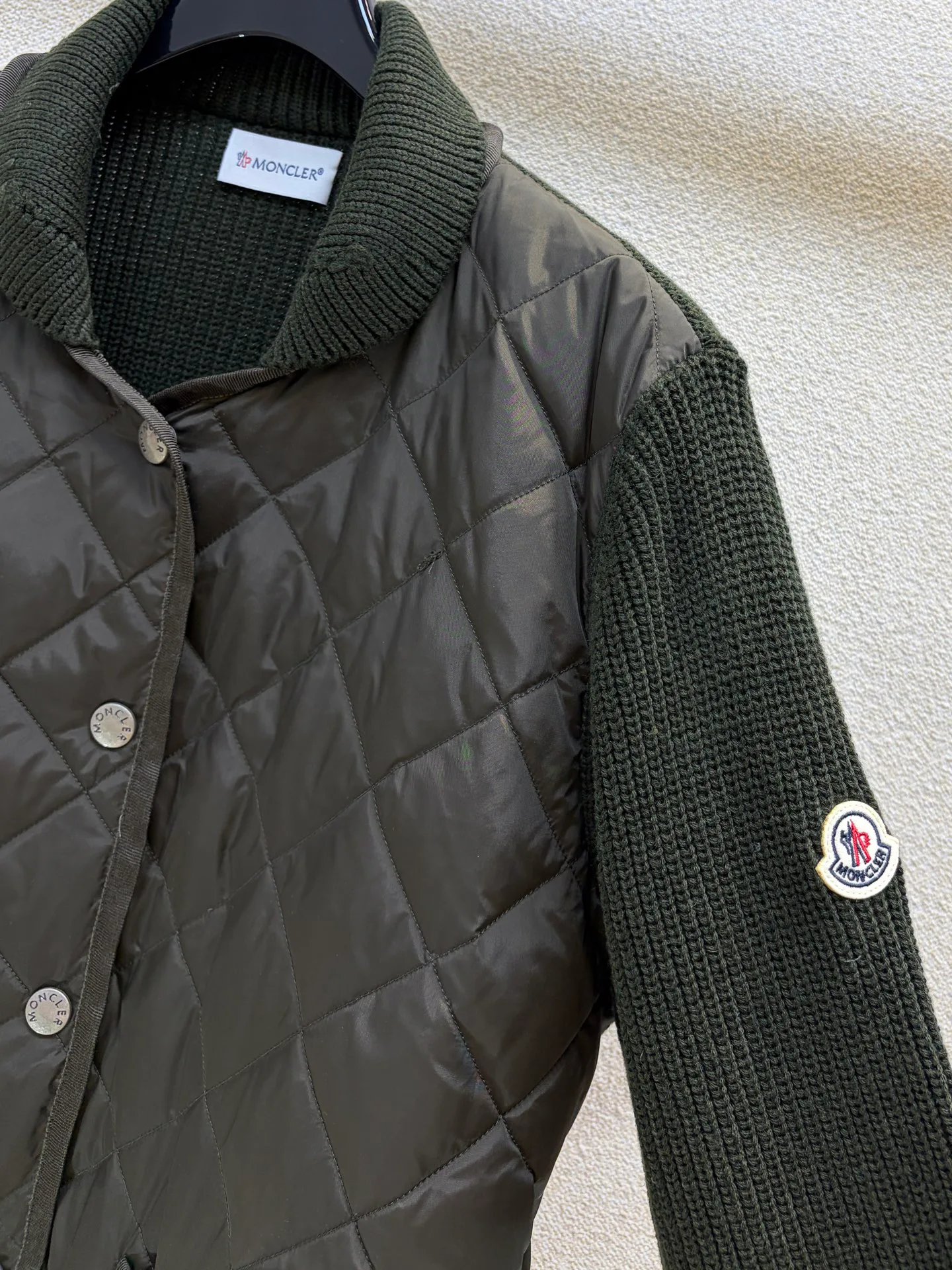 Women's Jackets And Down Jackets MONCLER 18407830