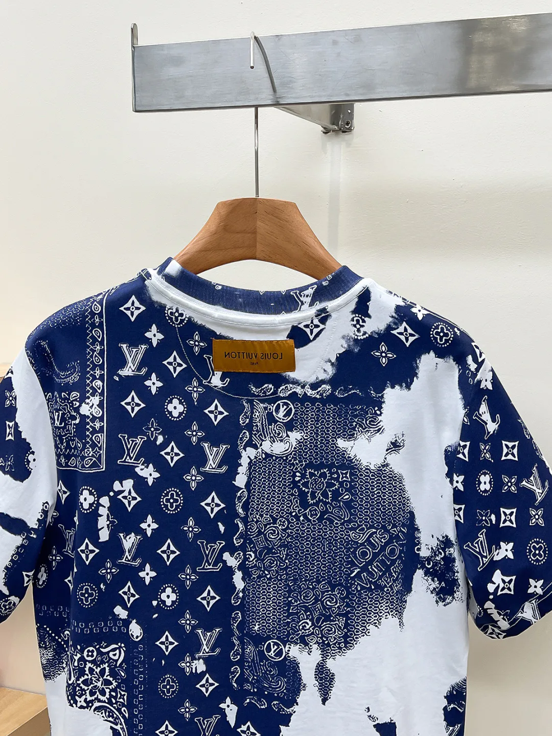 Men's T-Shirts LOUIS VUITTON 18499491
