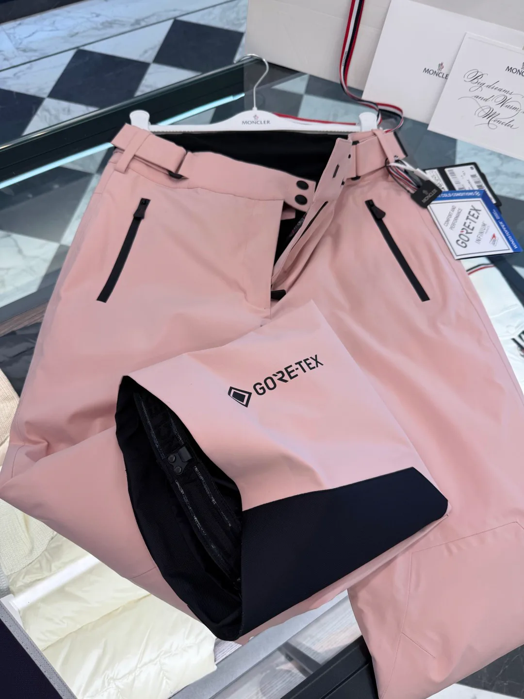 Women's Trousers MONCLER 18133614