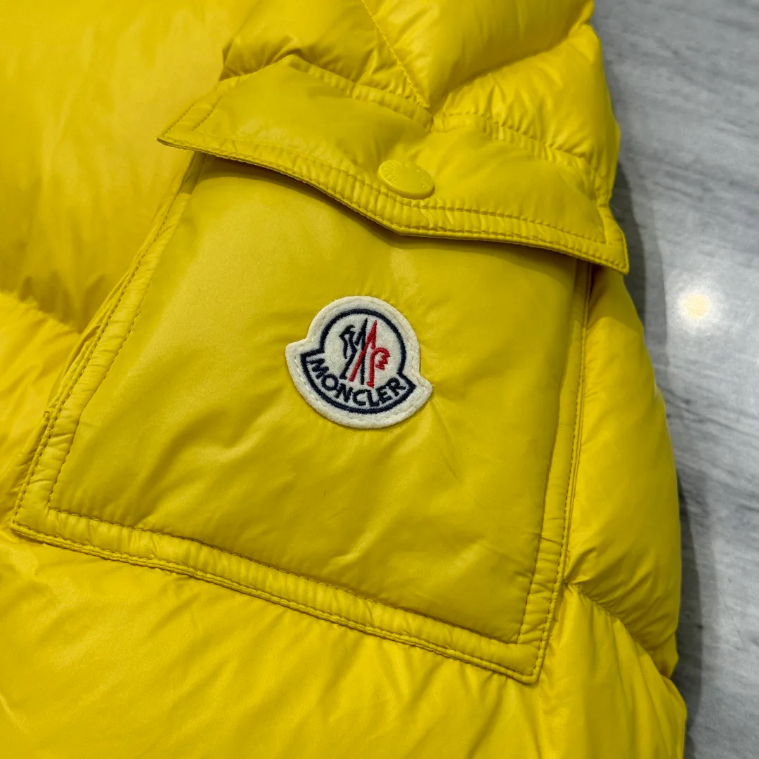 Men's Jackets And Down Jackets MONCLER 17927110