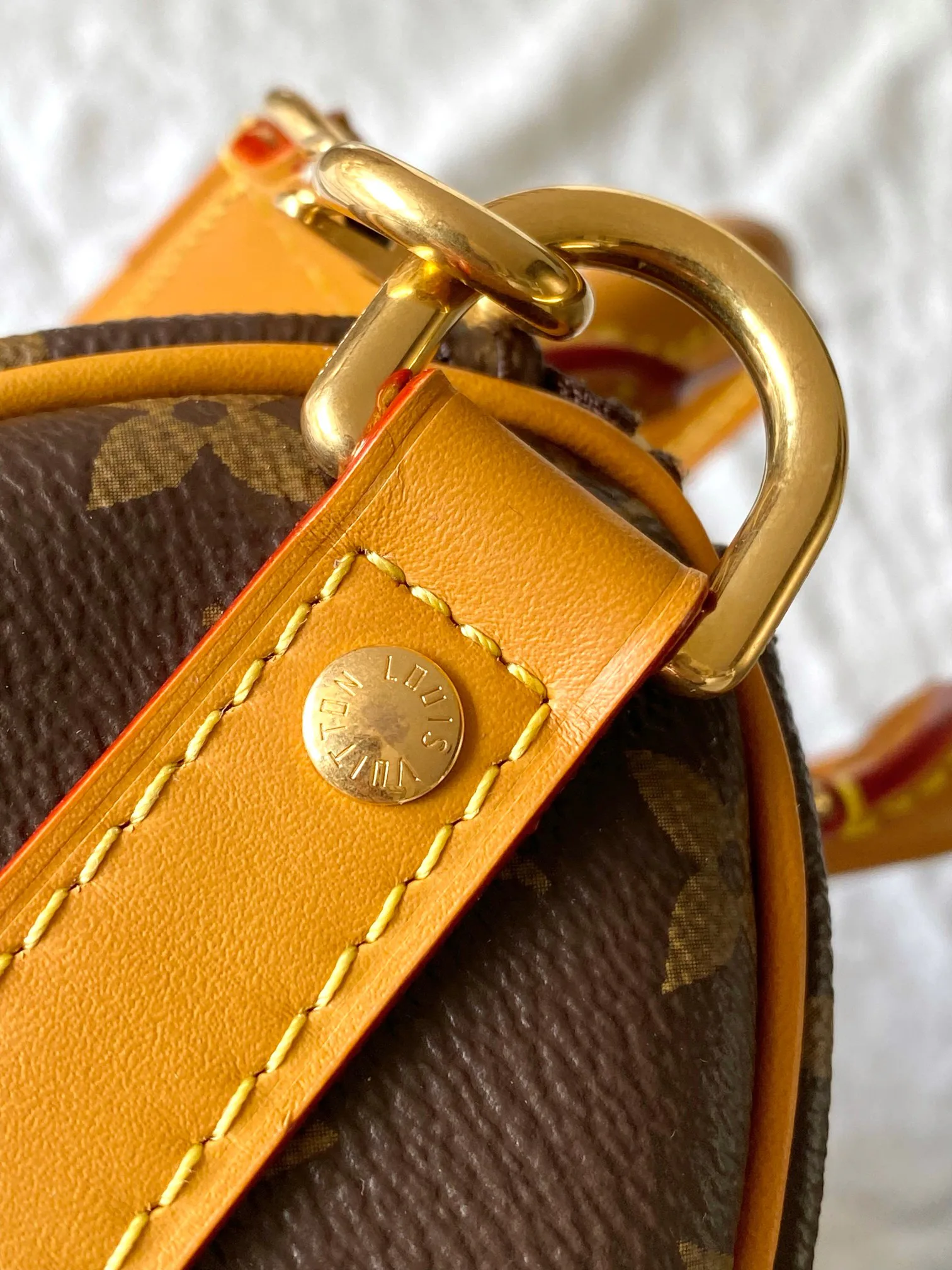 Women's Classic Handbags LOUIS VUITTON 18521084