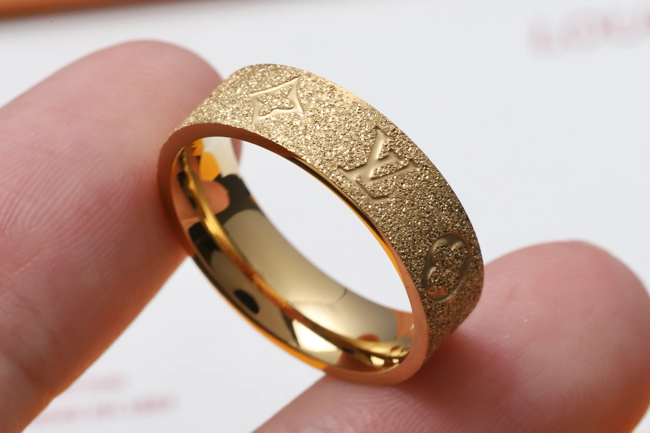 Jewelry LOUIS VUITTON 16905765