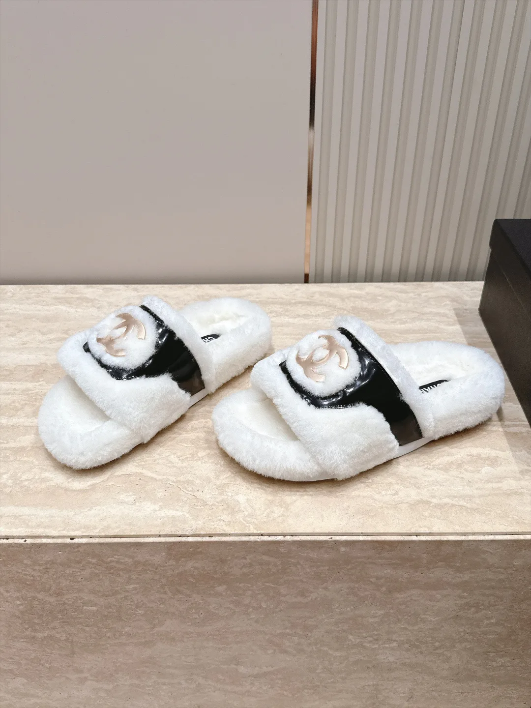 Women's Slippers CHANEL 18266285