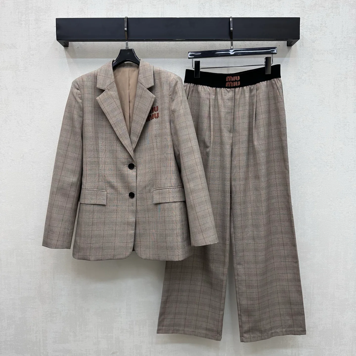 Women's Trousers MIU MIU 18023640