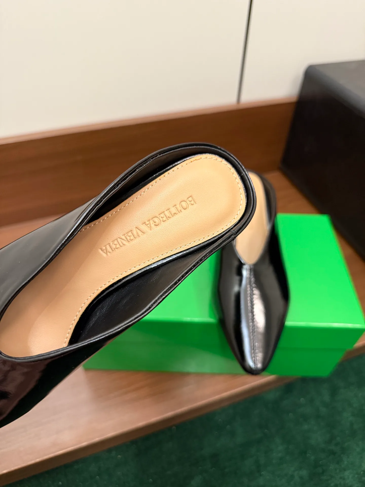 Women's Mules And Clogs BOTTEGA VENETA 17816992