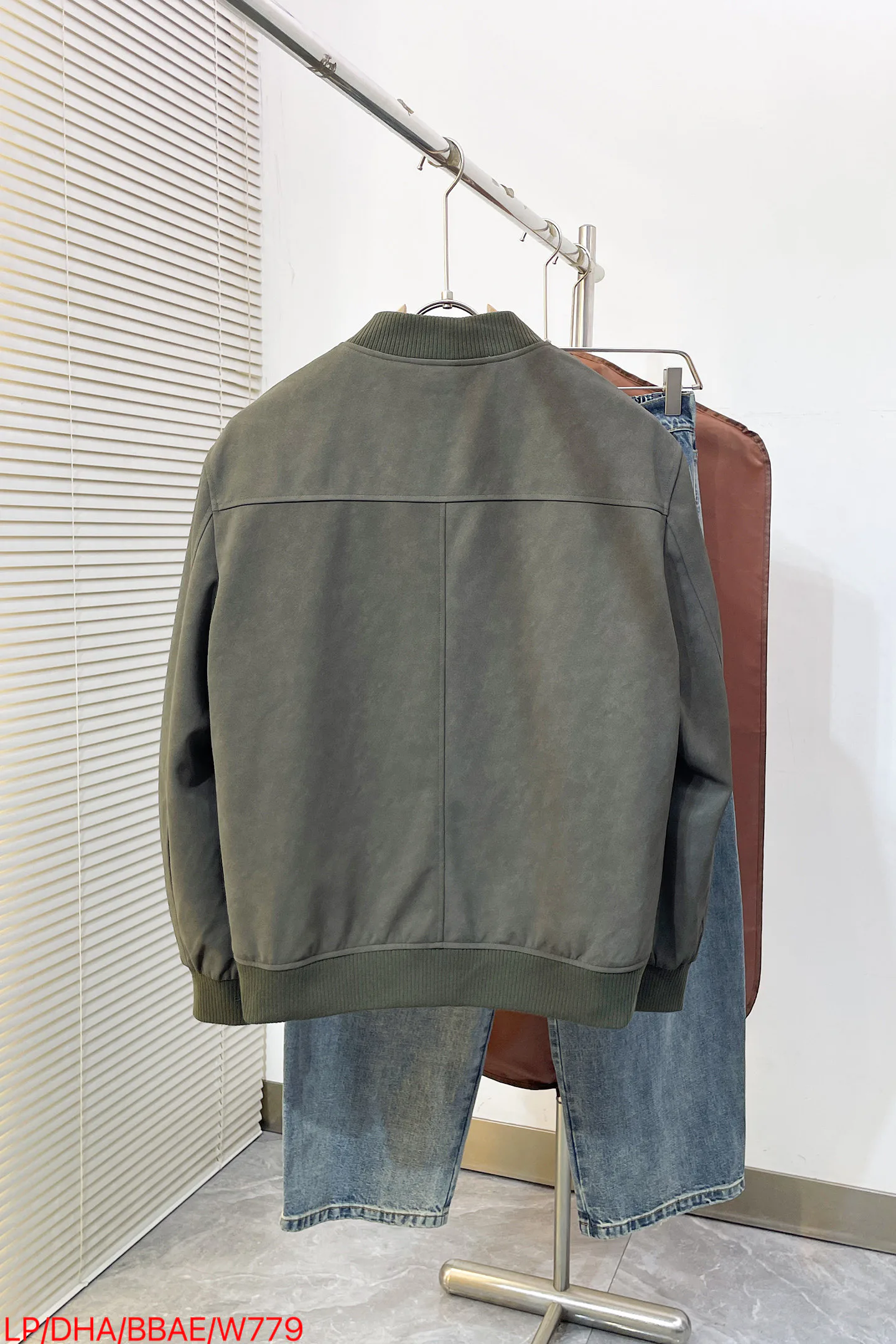 Men's Jackets And Down Jackets LORO PIANA 18392108