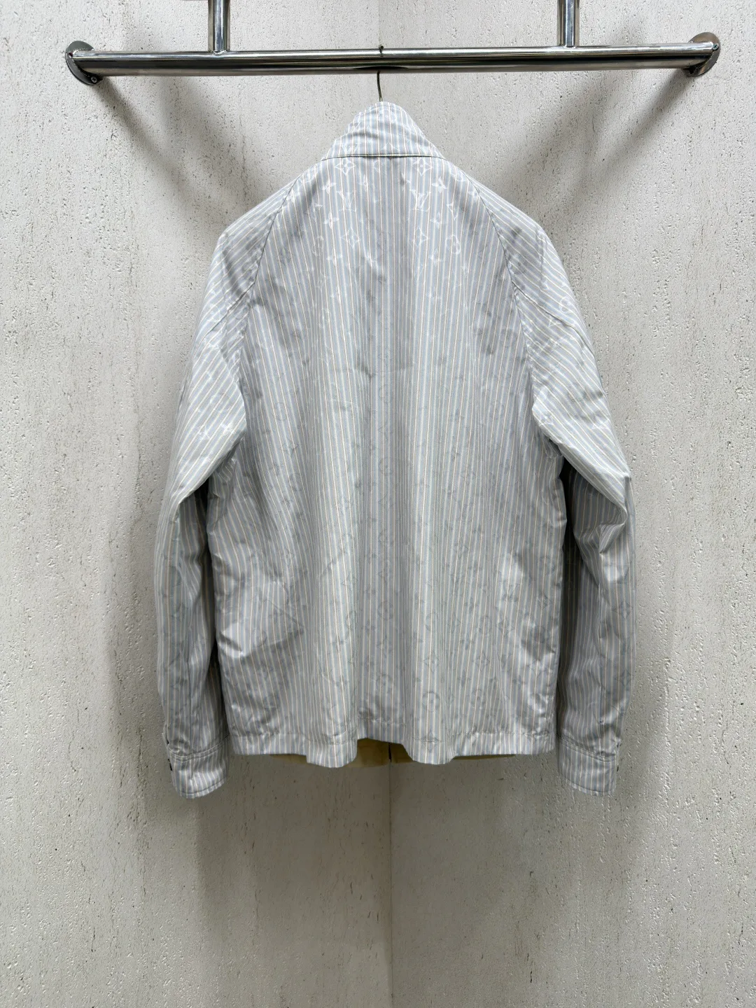 Men's Jackets And Down Jackets LOUIS VUITTON 17966908