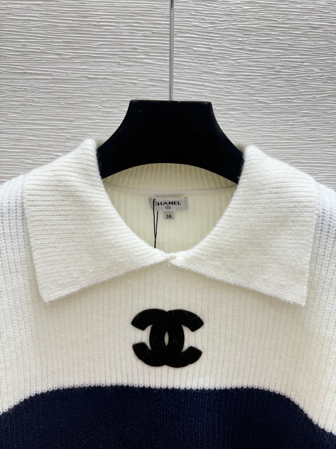 Women's Jumpers And Sweaters CHANEL 18029009