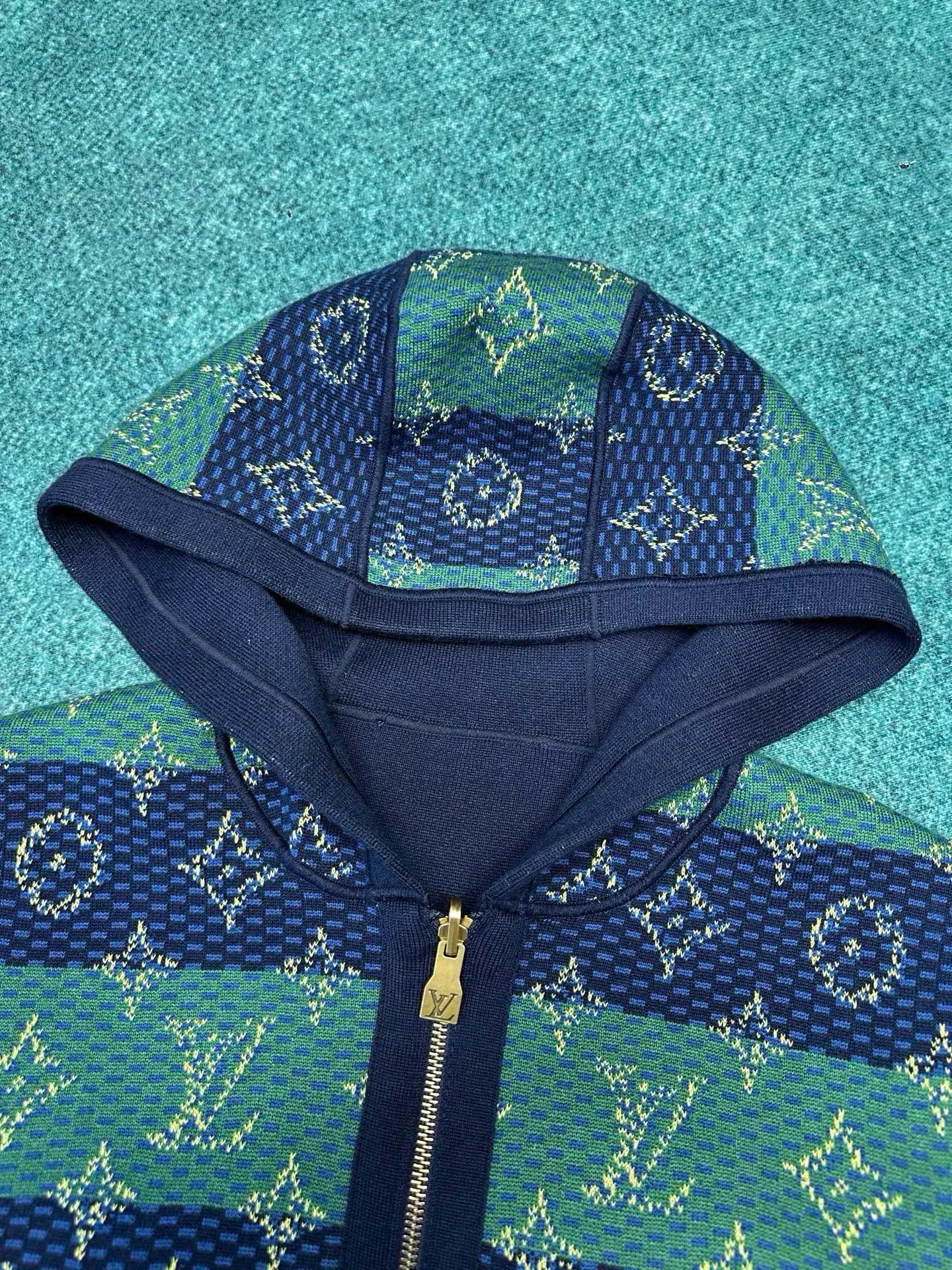 Men's Sweatshirts And Hoodies LOUIS VUITTON 18194556