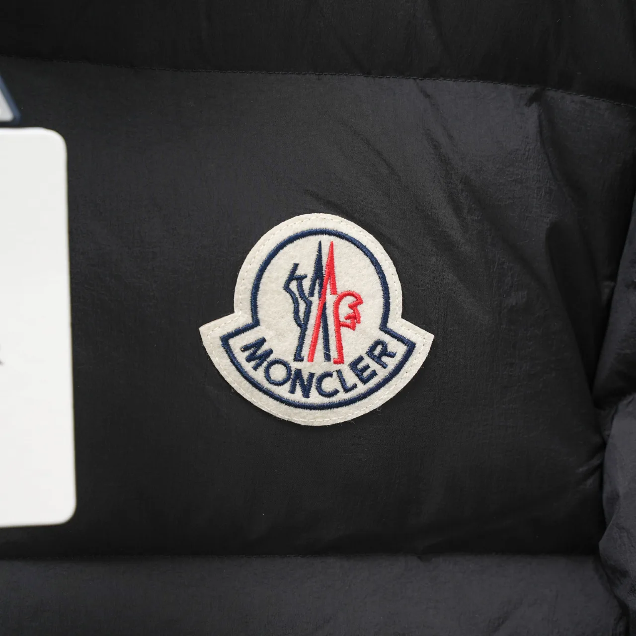 Куртки И Пуховики Мужские Moncler 18645506