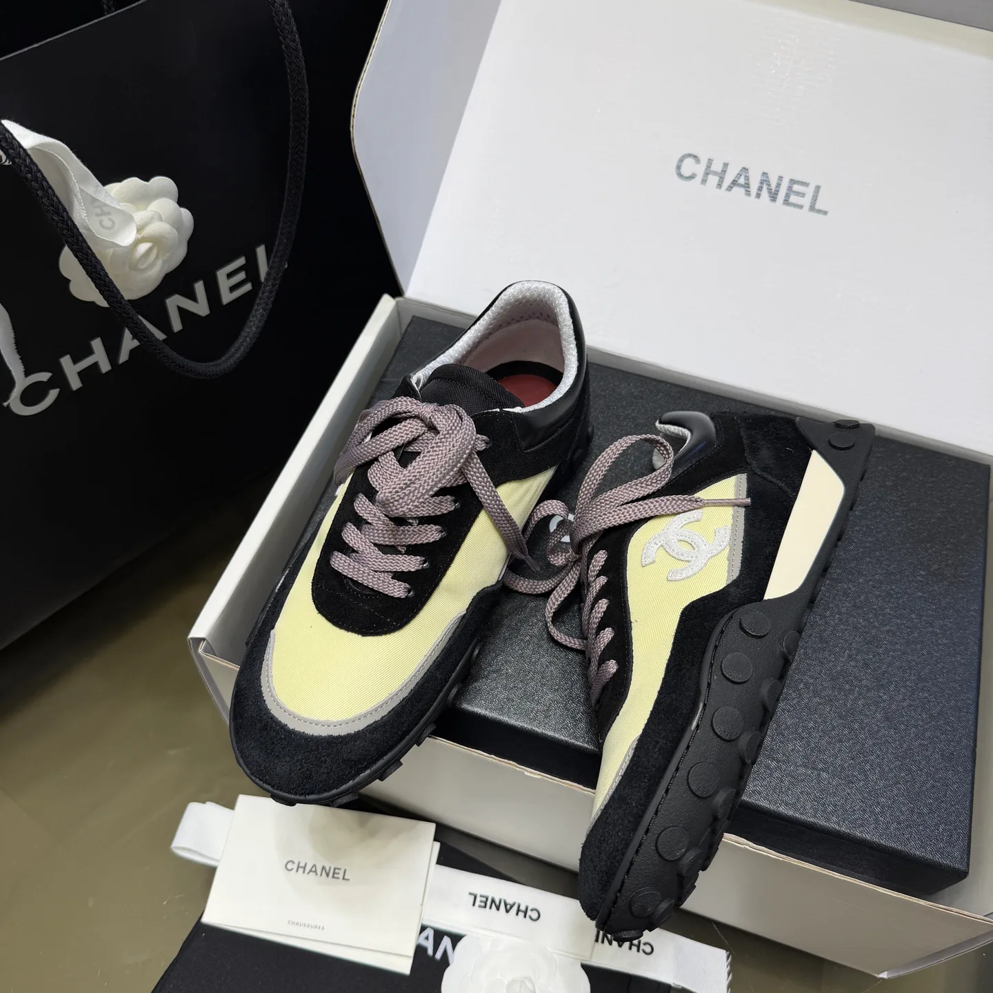 Women's Sneakers CHANEL 17877261