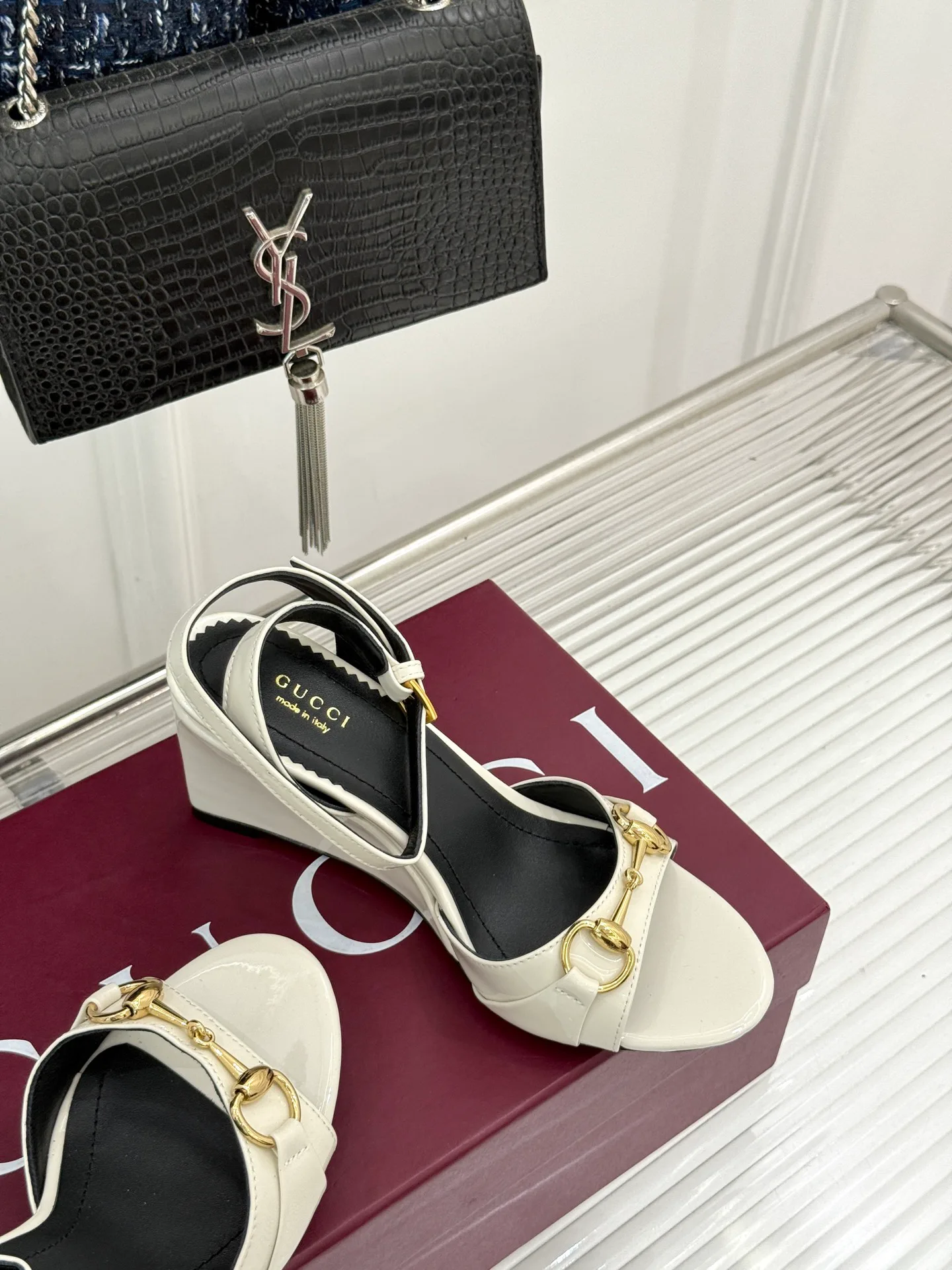 Women's Open-Toe Sandals GUCCI 18034497