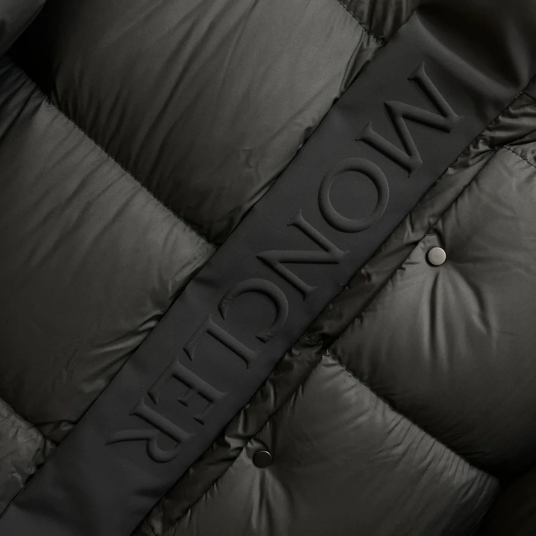 Men's Jackets And Down Jackets MONCLER 18285014