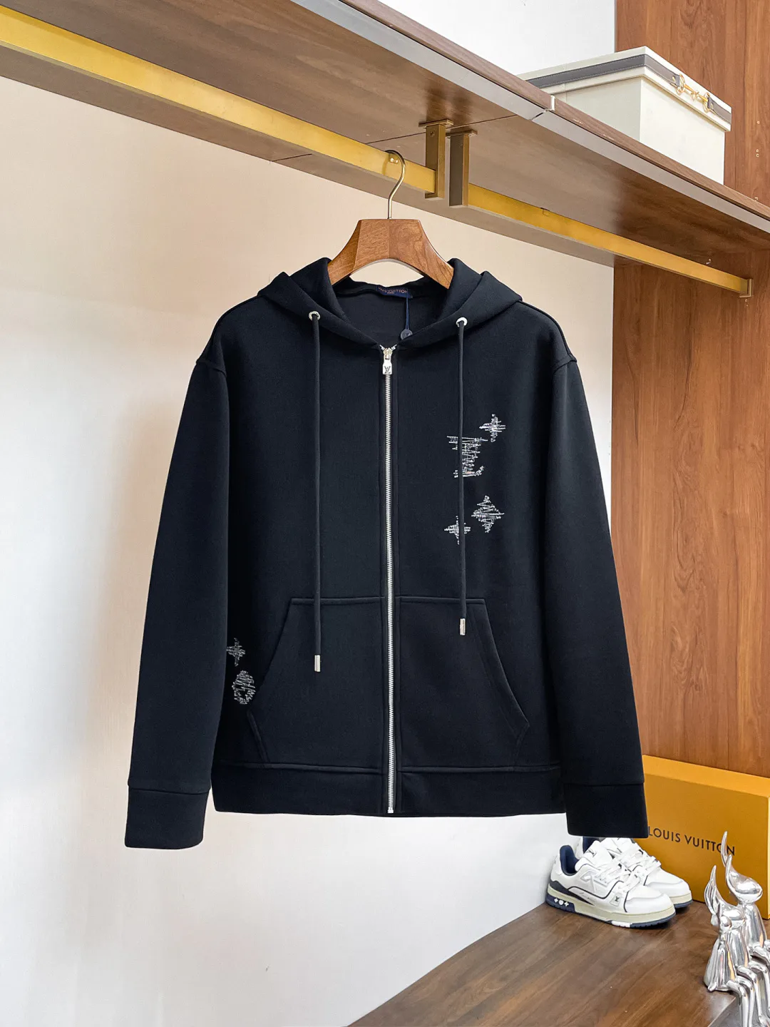 Men's Sweatshirts And Hoodies LOUIS VUITTON 18340424