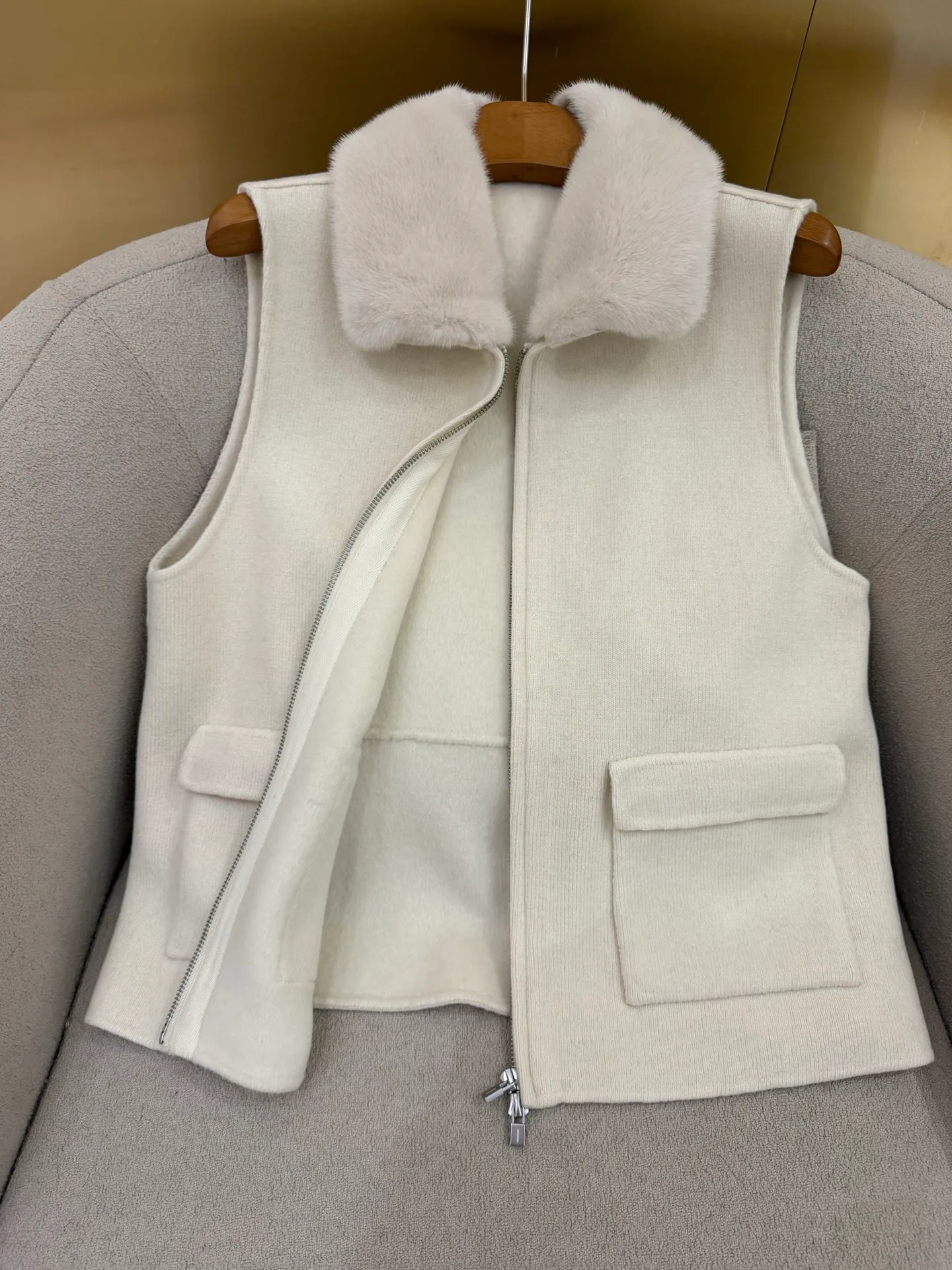 Women's Vests LORO PIANA 18513128