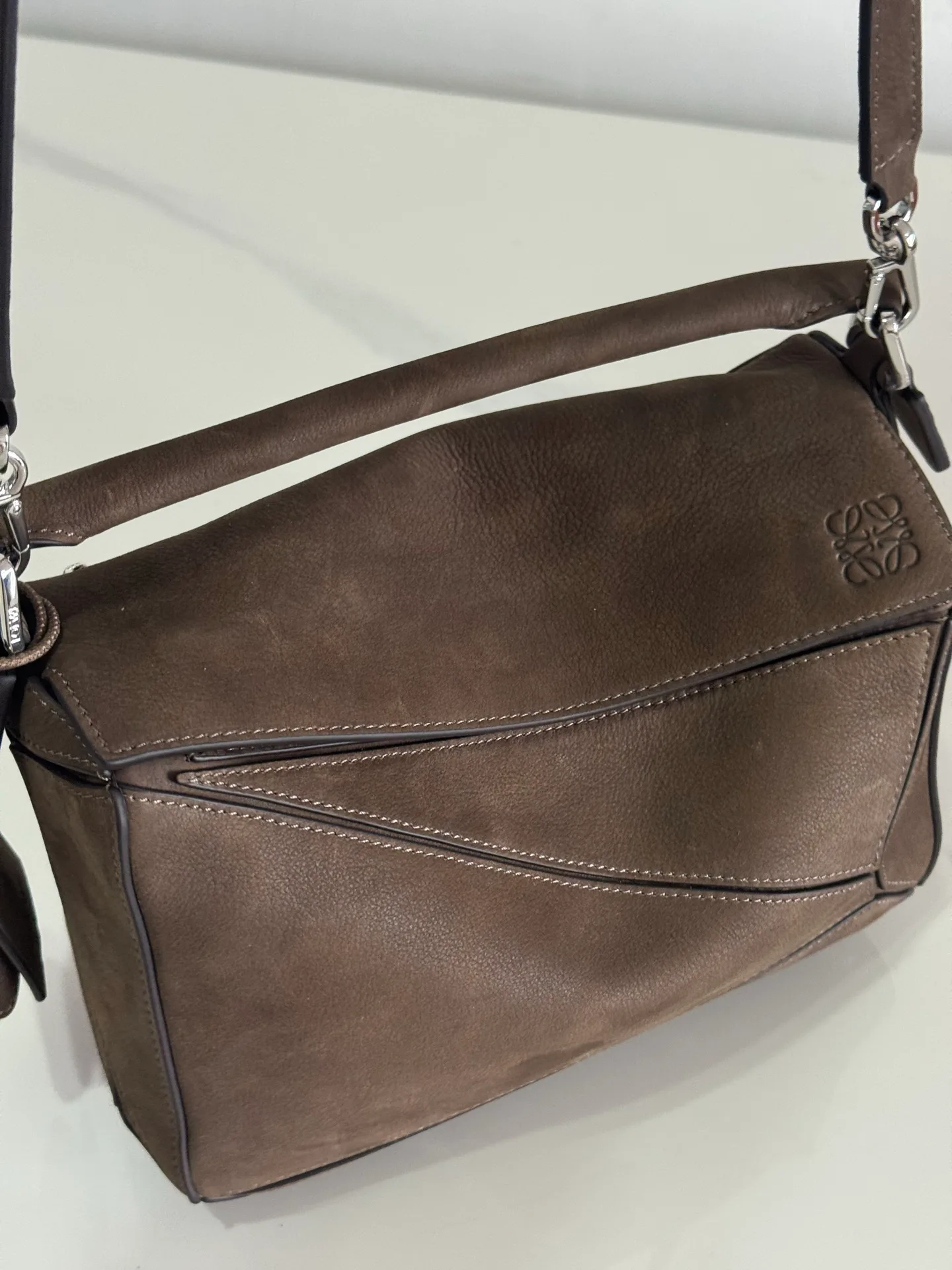 Women's Classic Handbags LOEWE 18434819