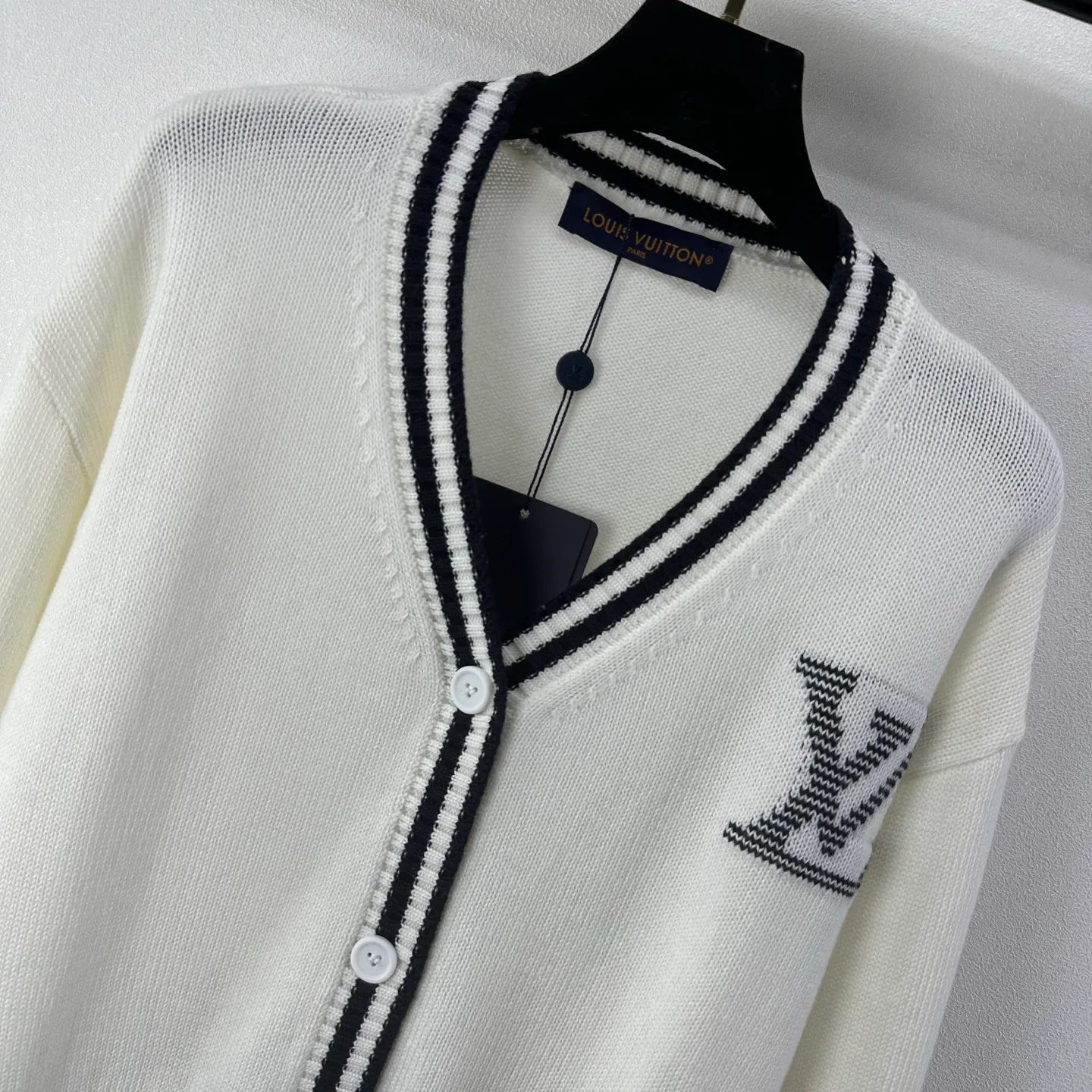 Women's Jumpers And Sweaters LOUIS VUITTON 18363049