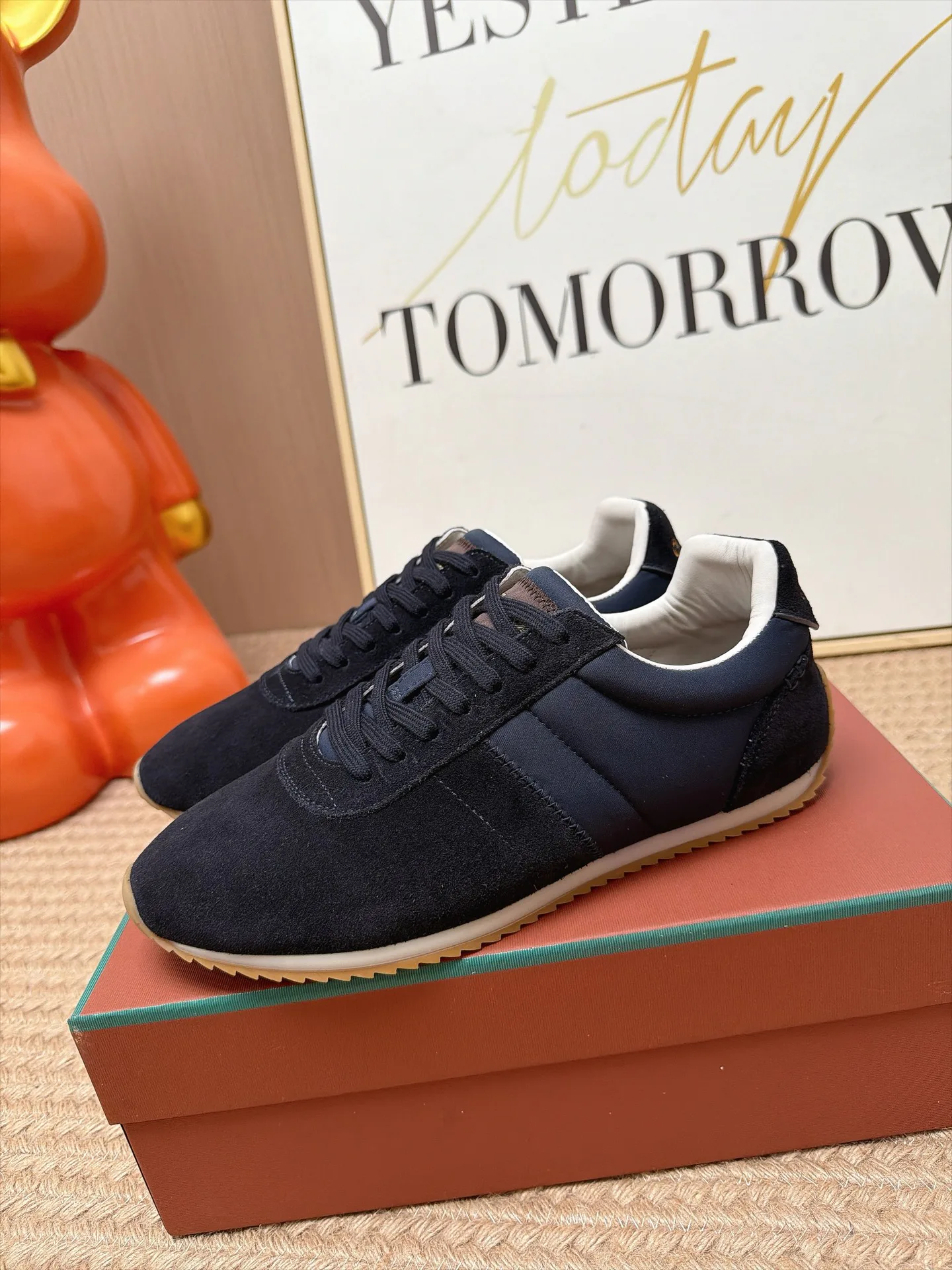 Women's Sneakers LORO PIANA 18239757