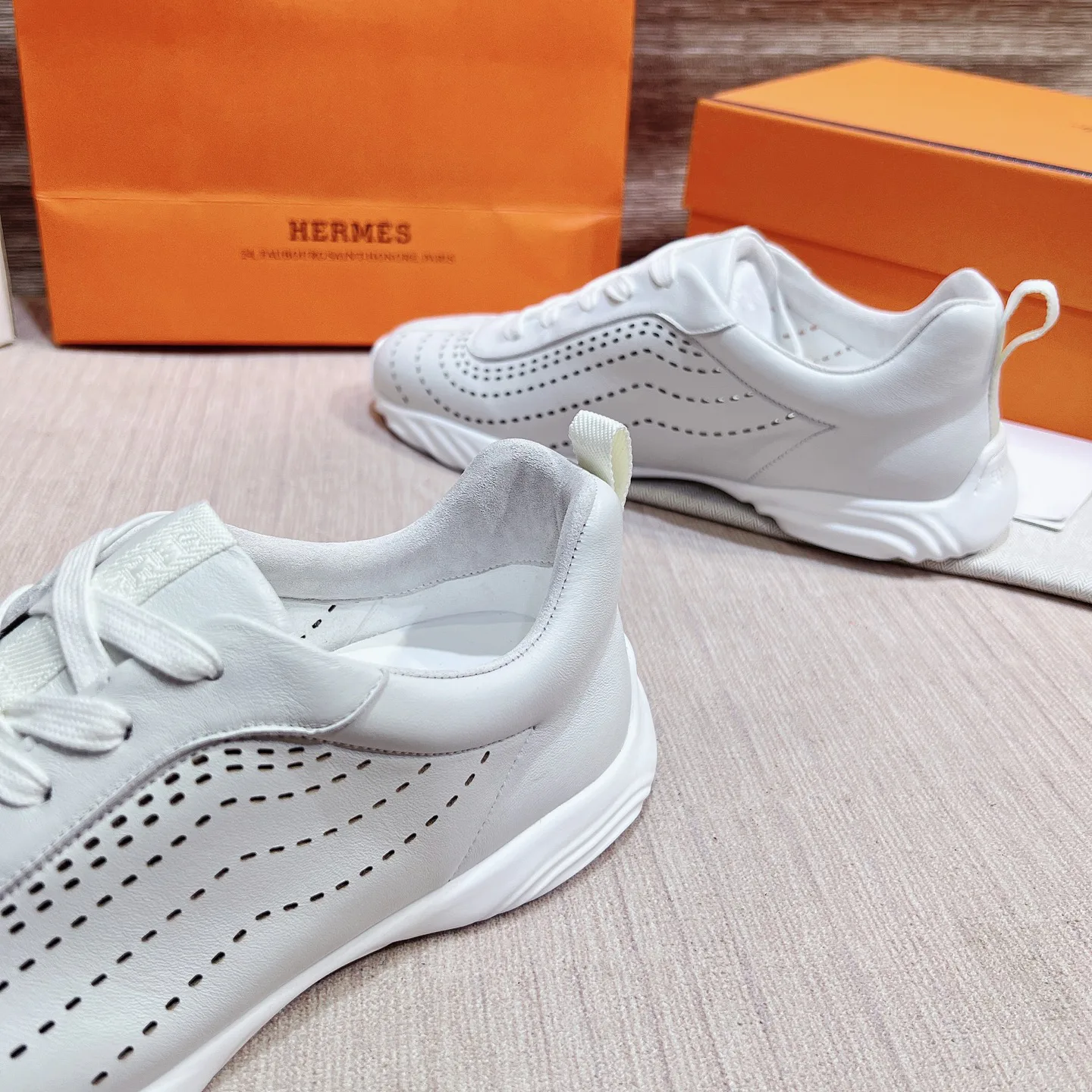 Men's Sneakers HERMES 17749560