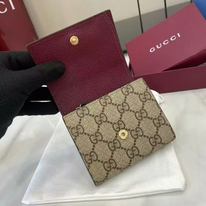 Women's Clutches GUCCI 17904032