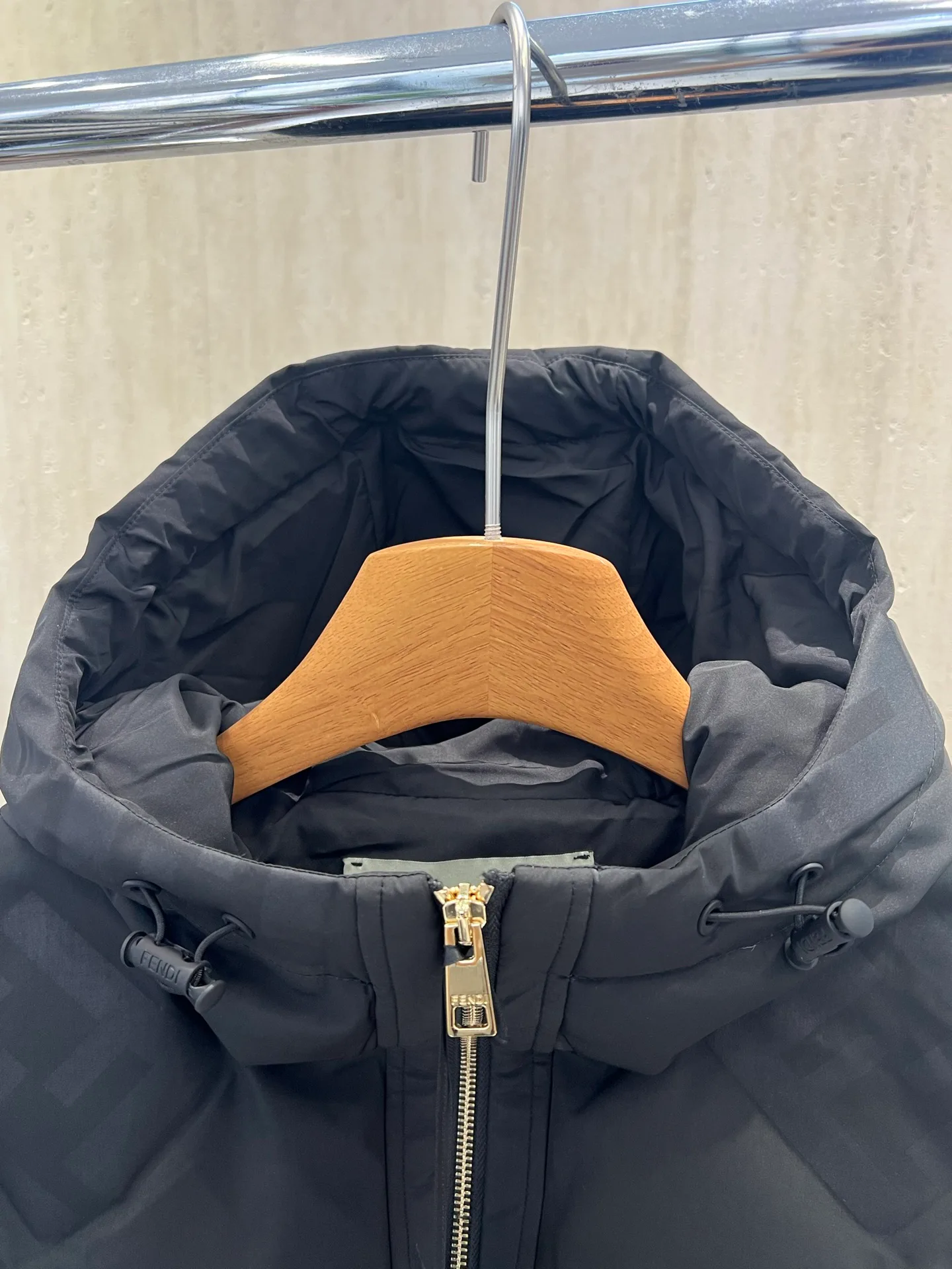 Куртки И Пуховики Мужские Fendi 18634371