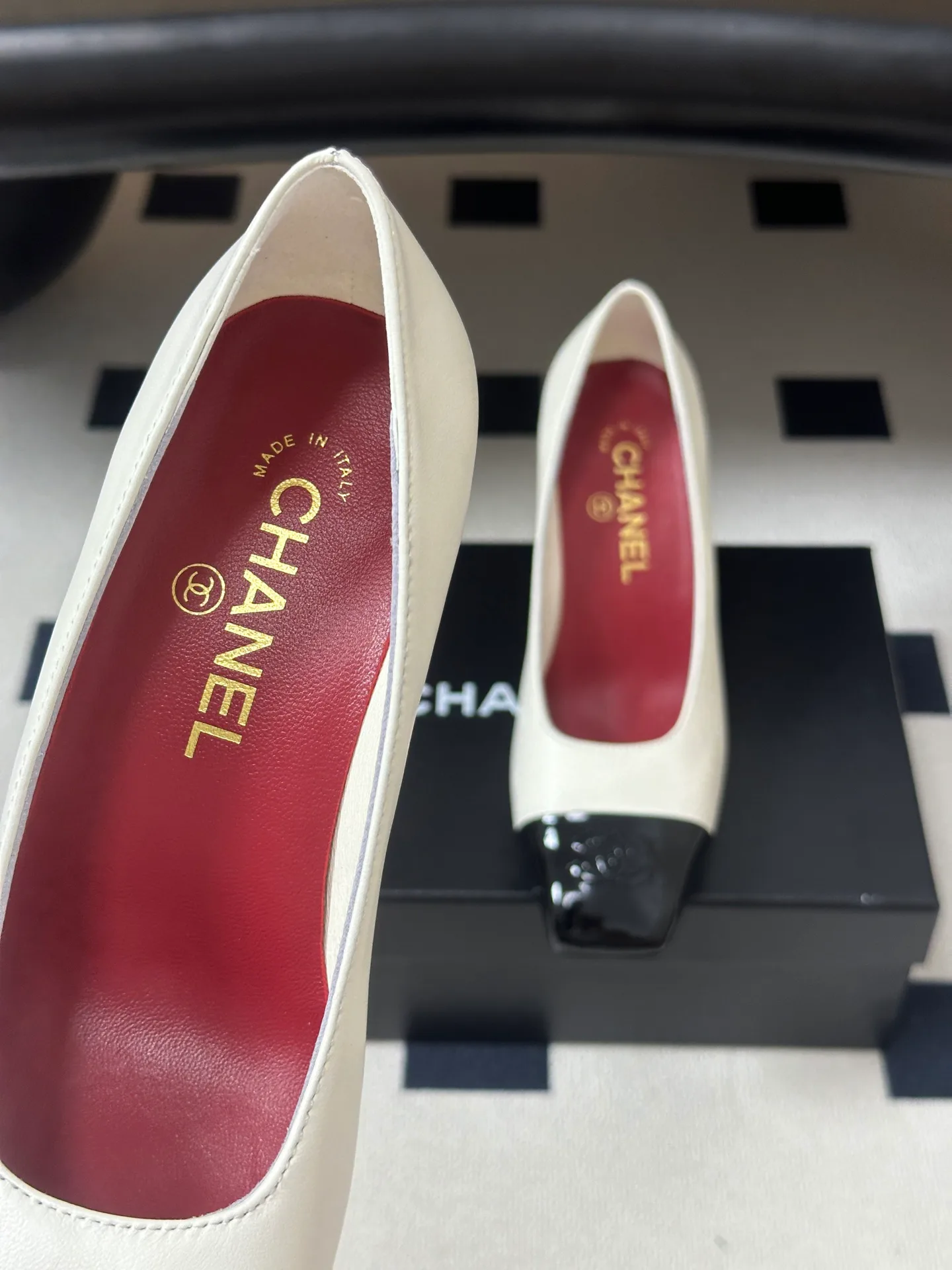 Women's Heels CHANEL 18049719