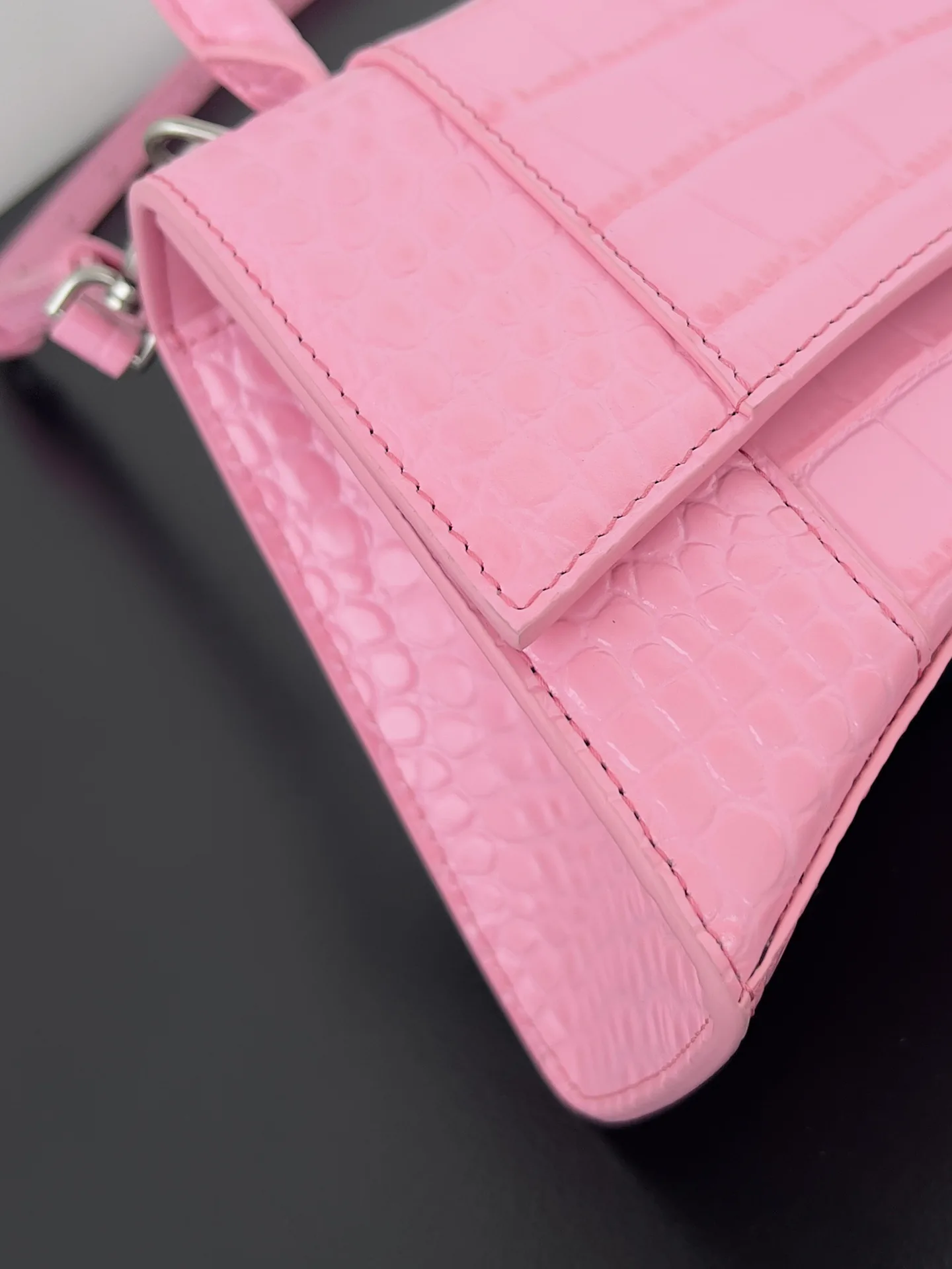 Классические Сумки Женские Balenciaga 18619531