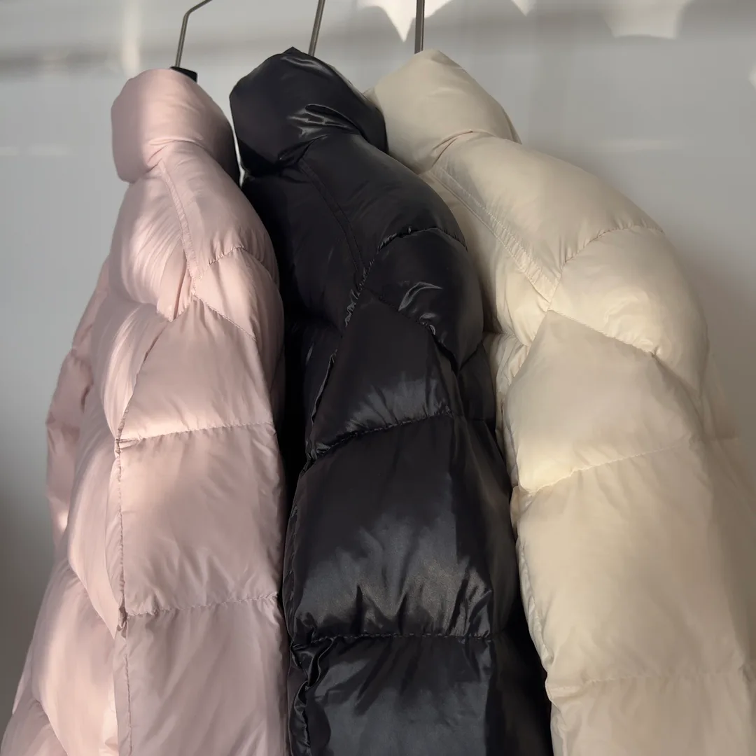 Women's Jackets And Down Jackets MONCLER 18416139
